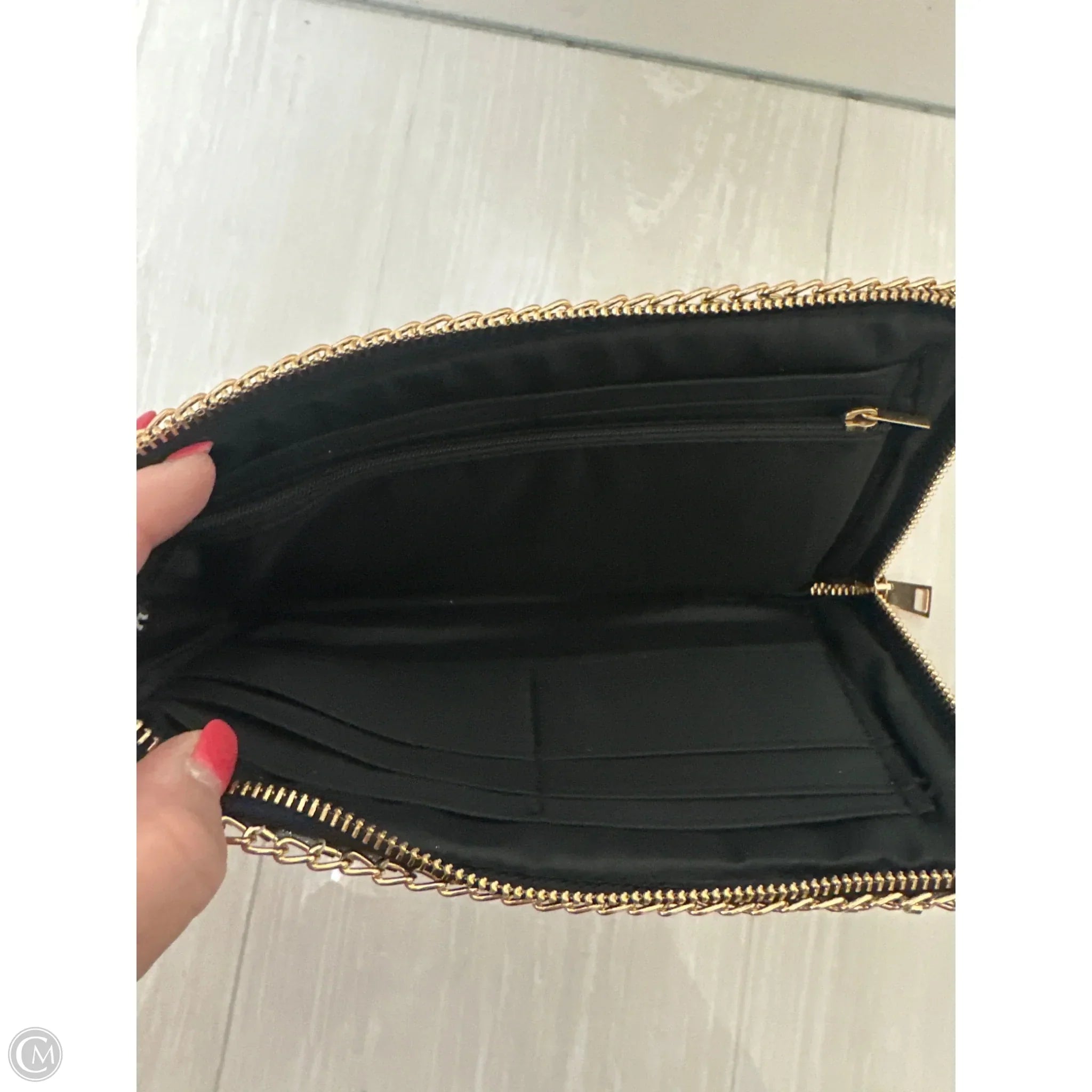 Wristlet By Clothes Mentor, Size: Large