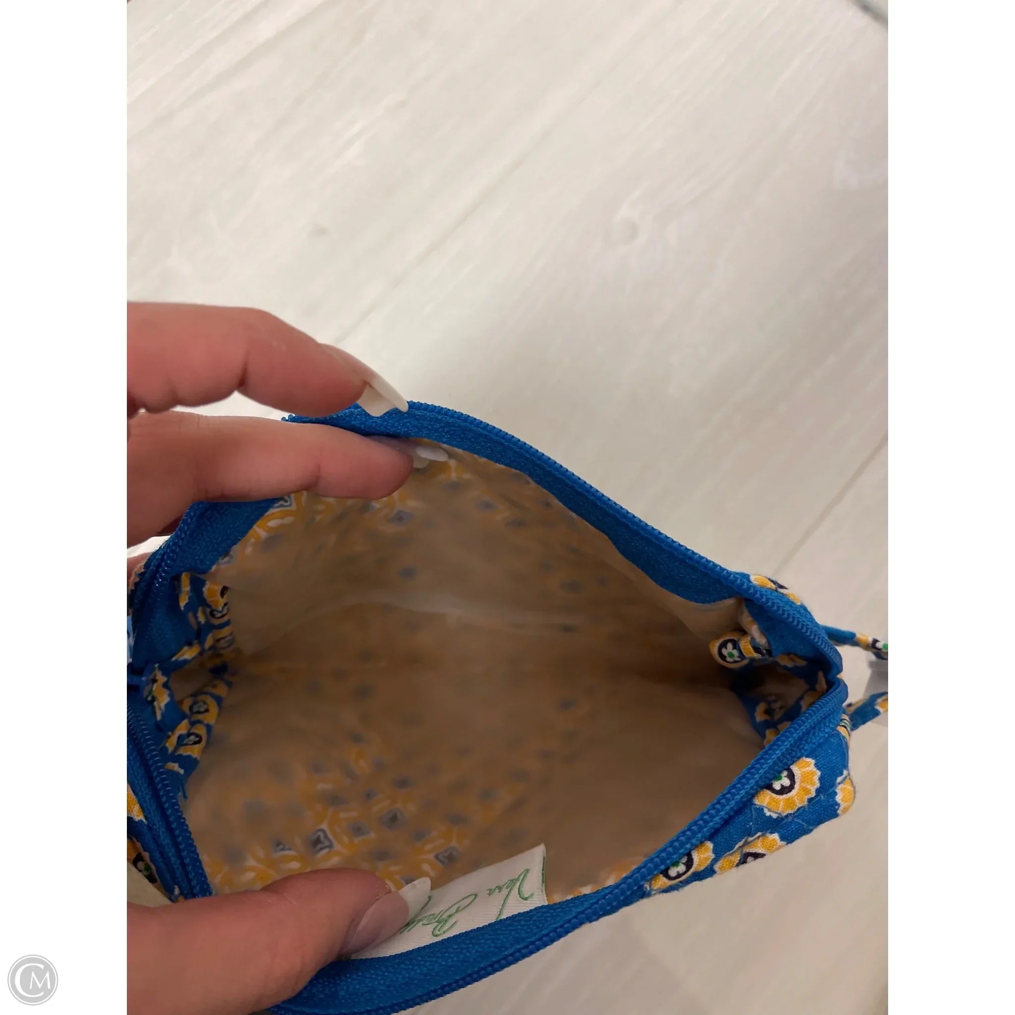 Makeup Bag By Vera Bradley, Size: Medium