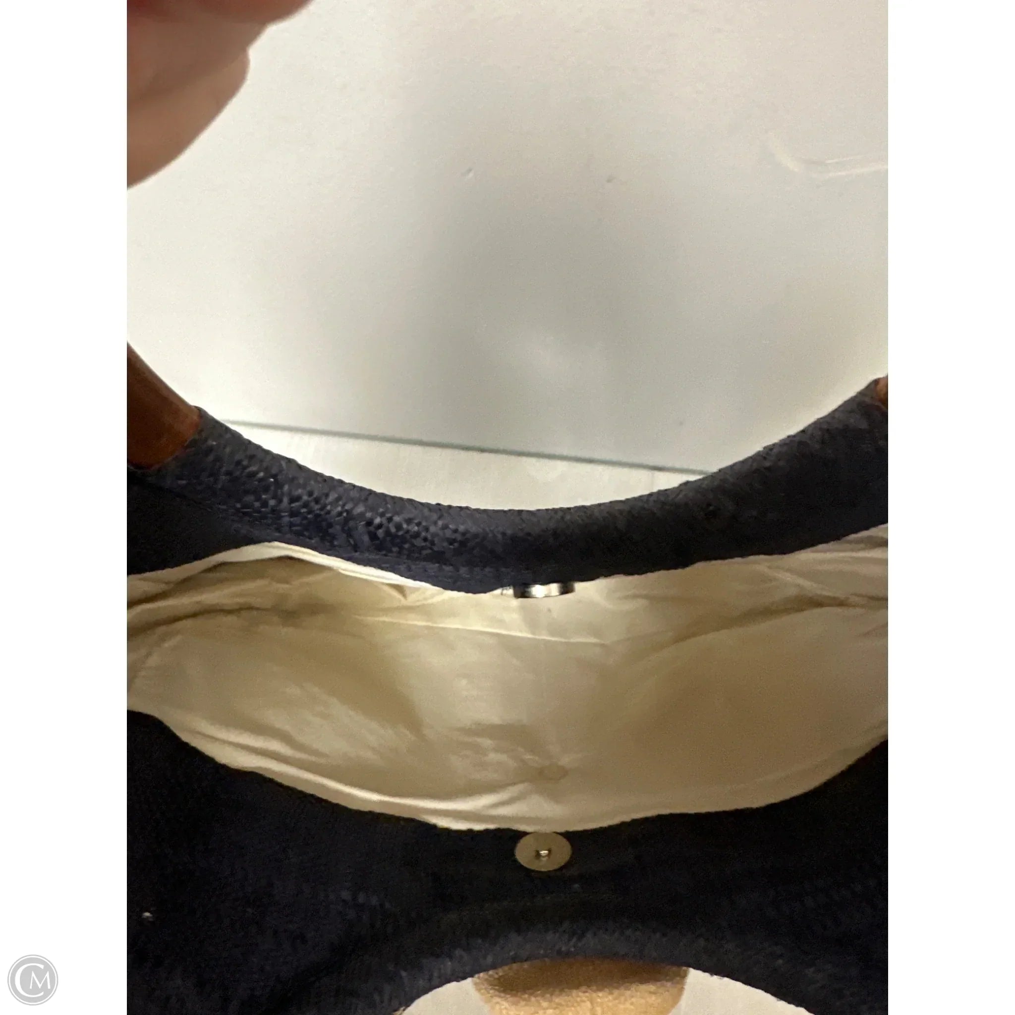 Handbag By Clothes Mentor, Size: Medium