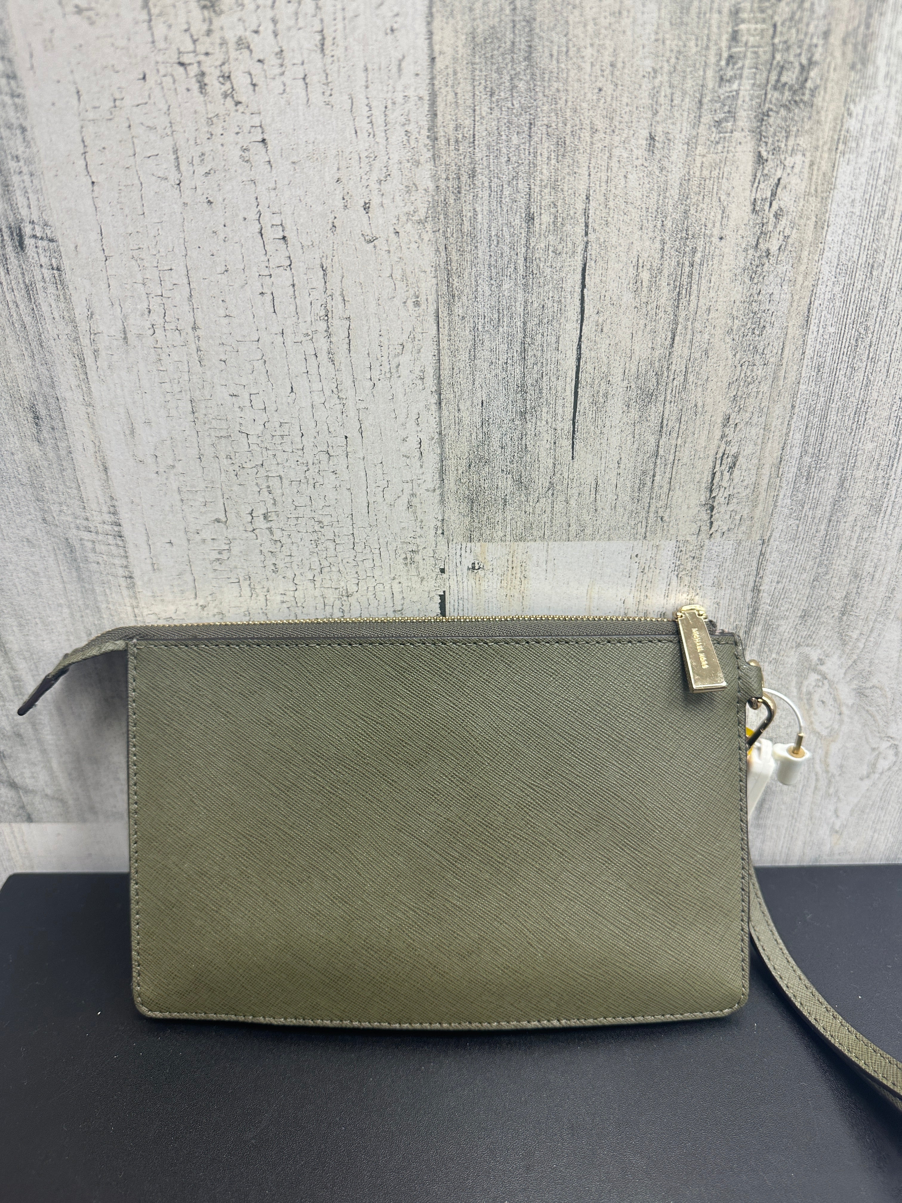 Wallet Designer By Michael Kors  Size: Small