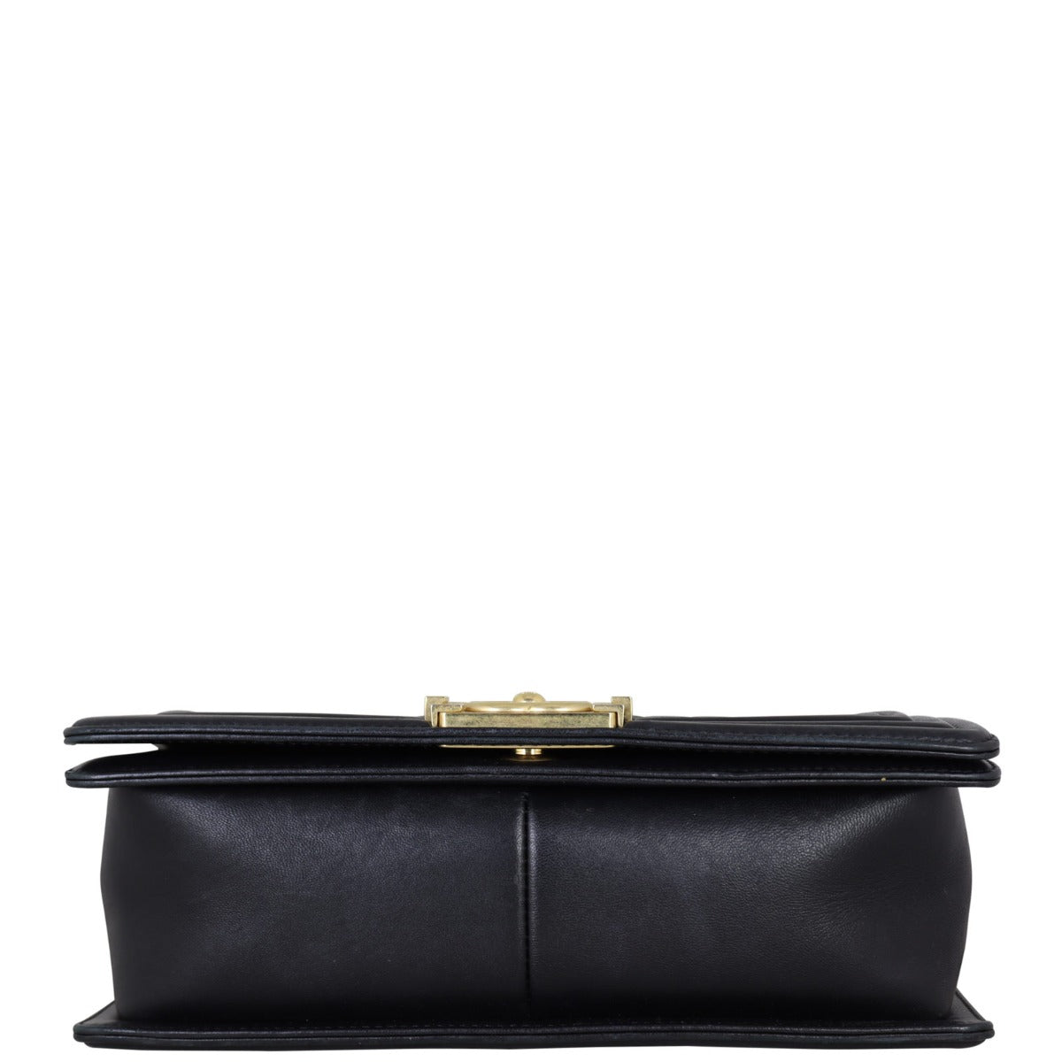 Chanel Boy Old Medium | 22 Series