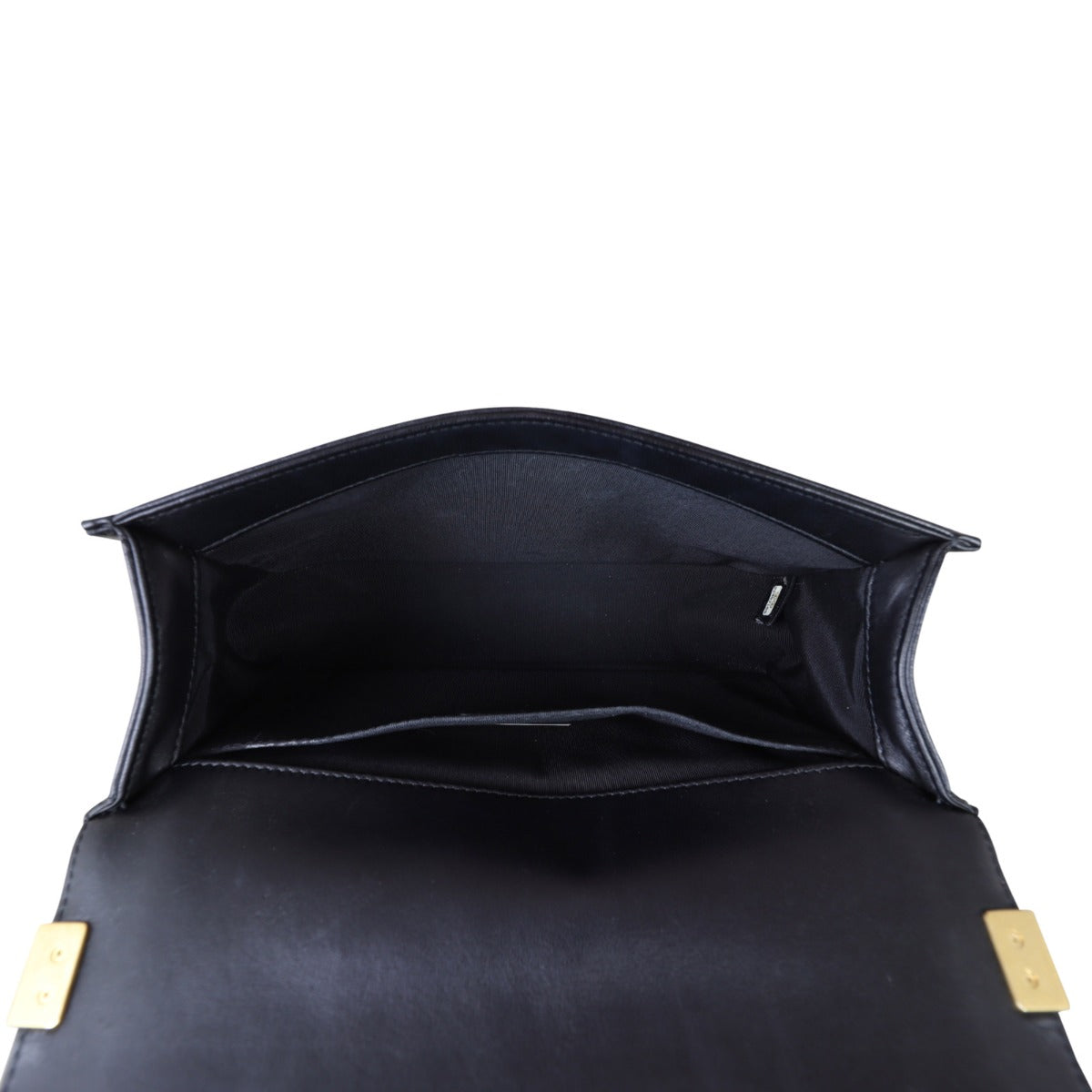 Chanel Boy Old Medium | 22 Series
