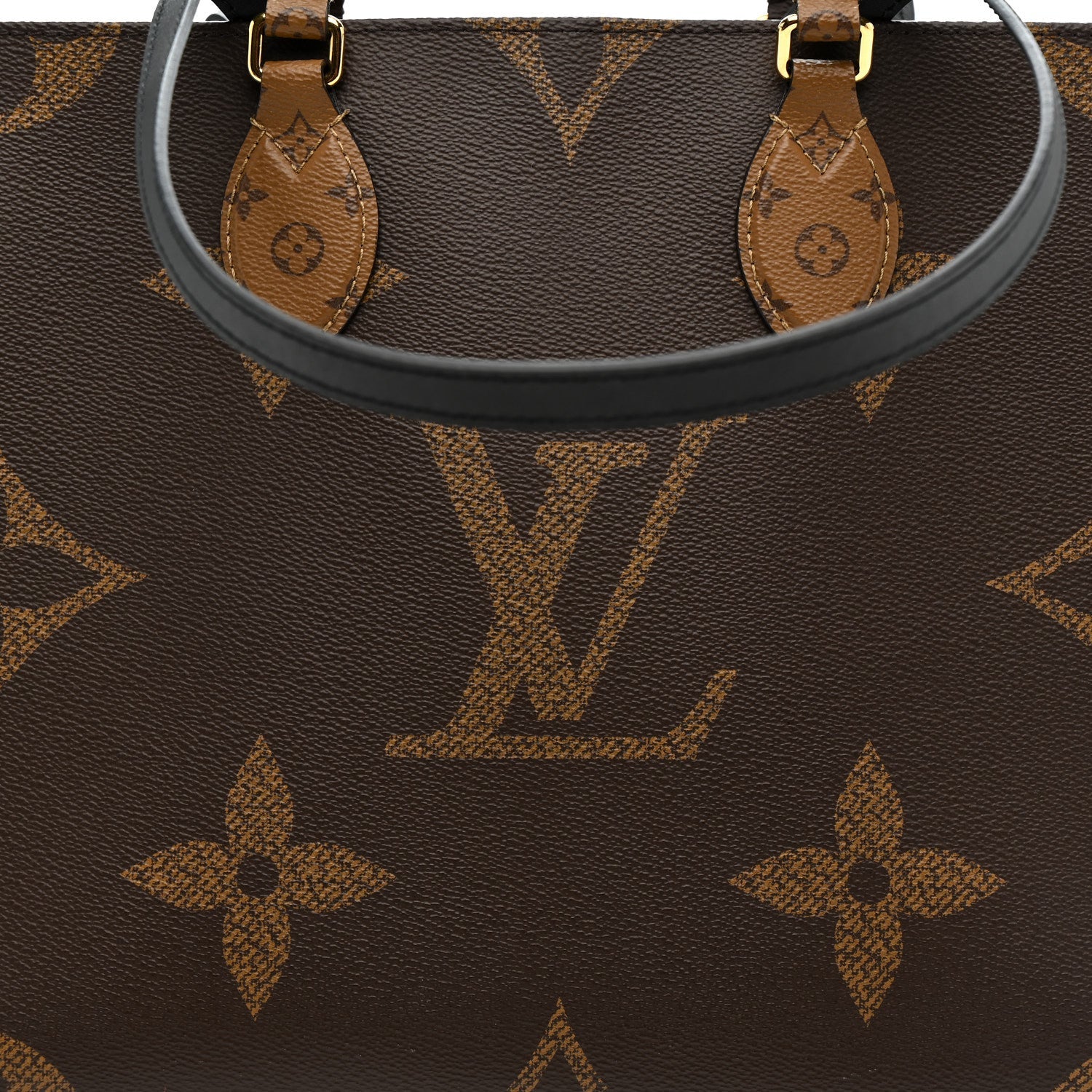 Reverse Monogram Giant Onthego MM