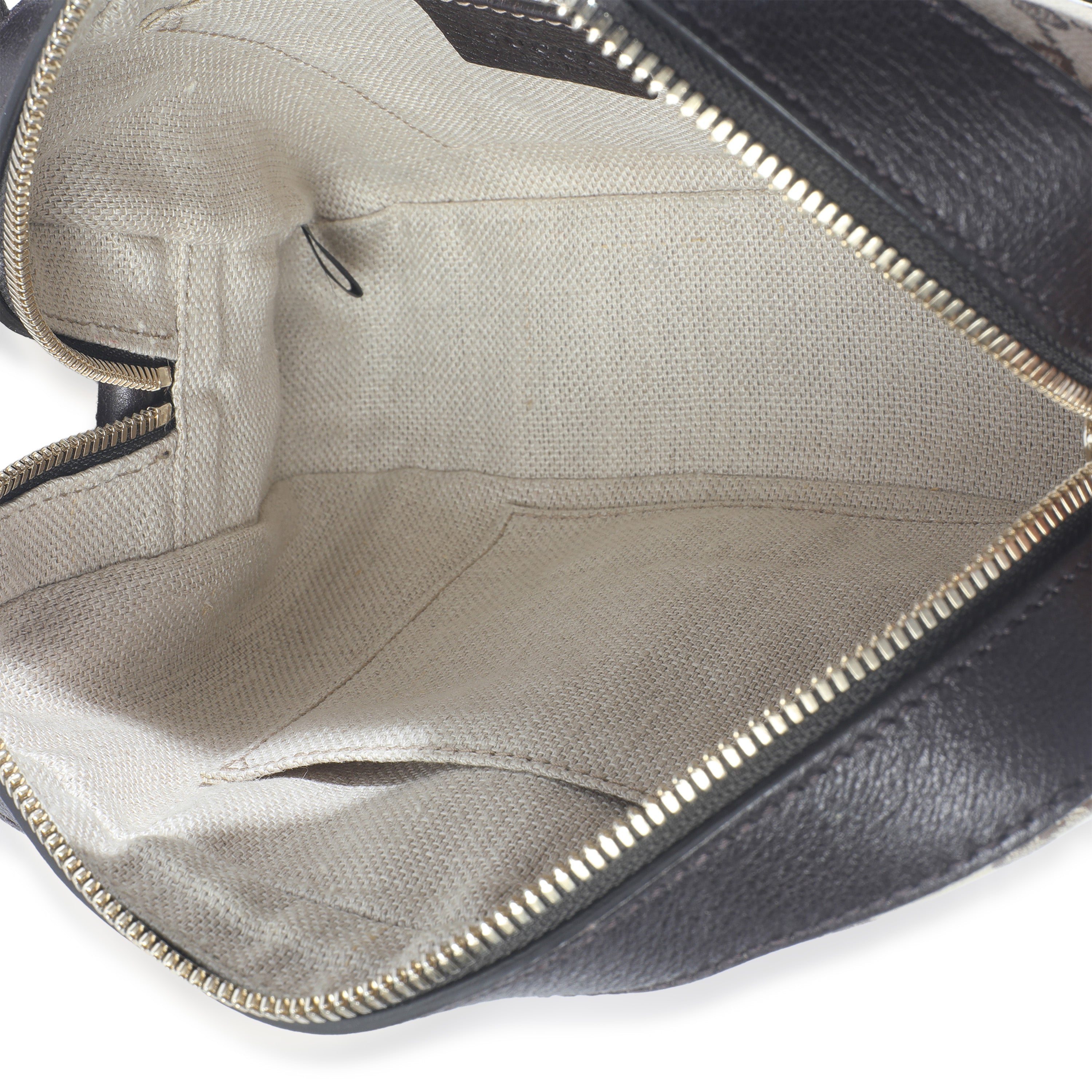 GG Supreme Canvas Web Small Webby Bee Shoulder Bag