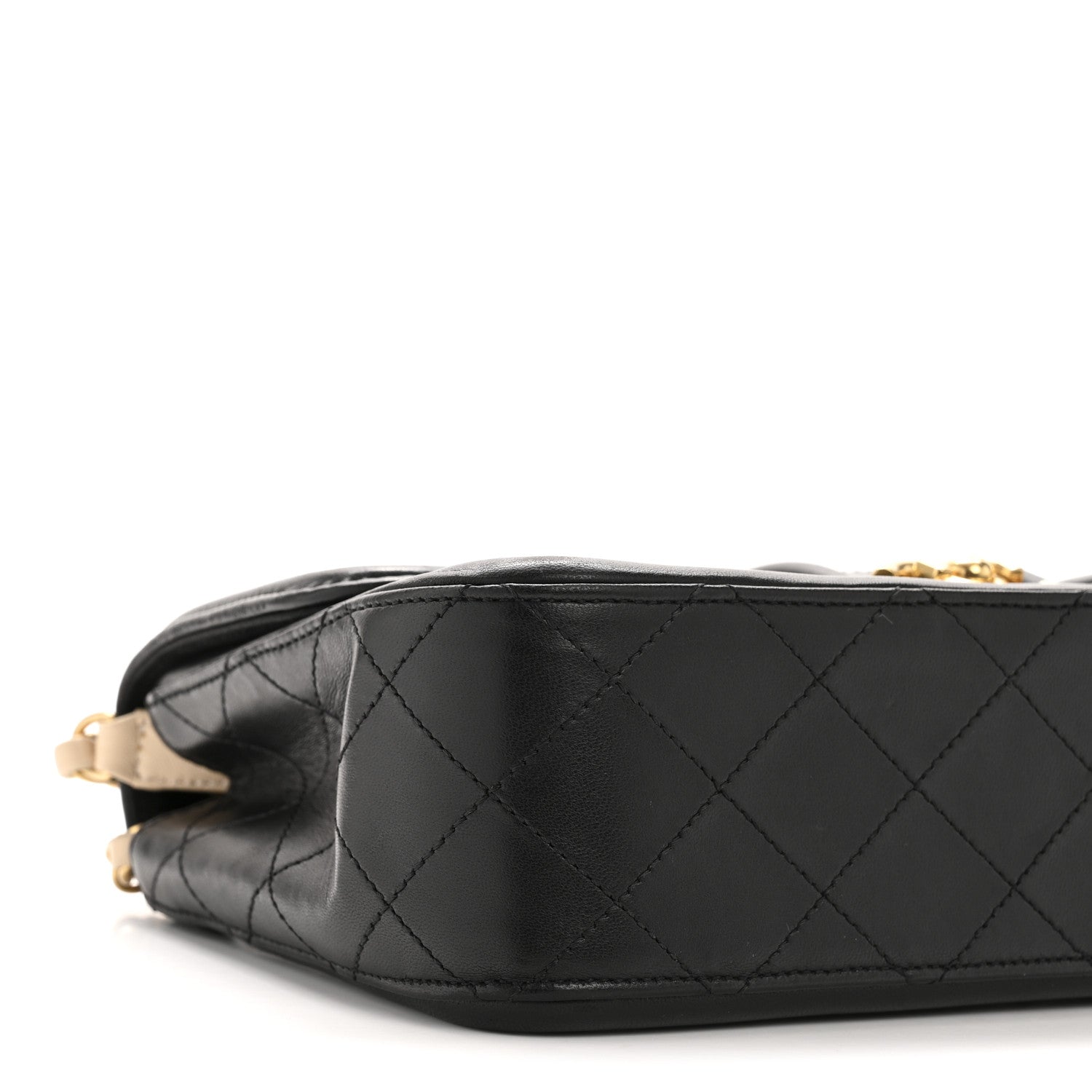Lambskin Quilted Medium Elegant CC Flap Beige Black