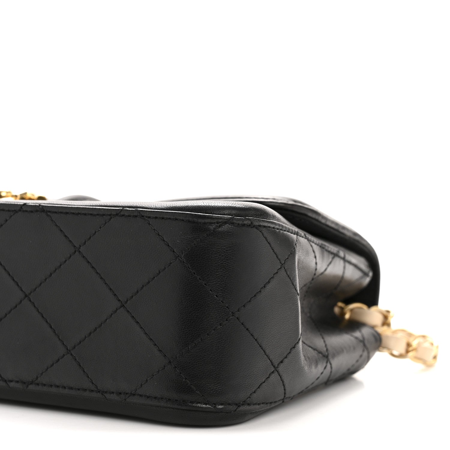 Lambskin Quilted Medium Elegant CC Flap Beige Black
