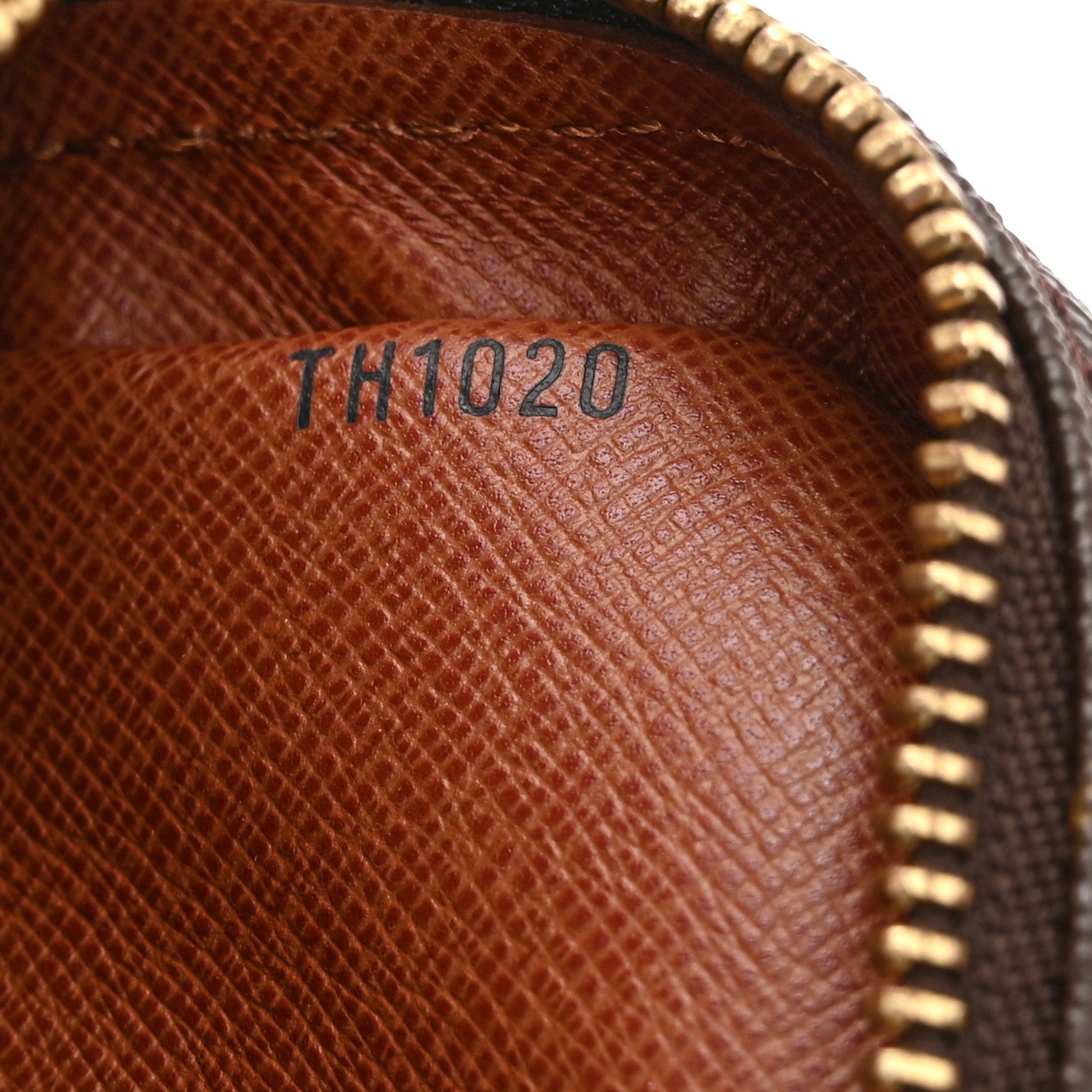 Monogram Amazone