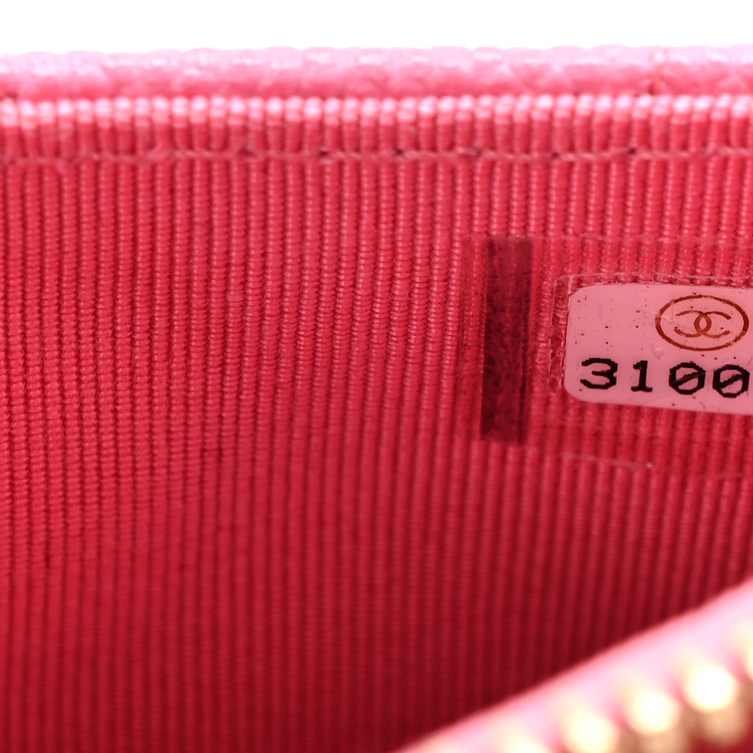 Caviar Quilted CC Zip Card Holder Pink