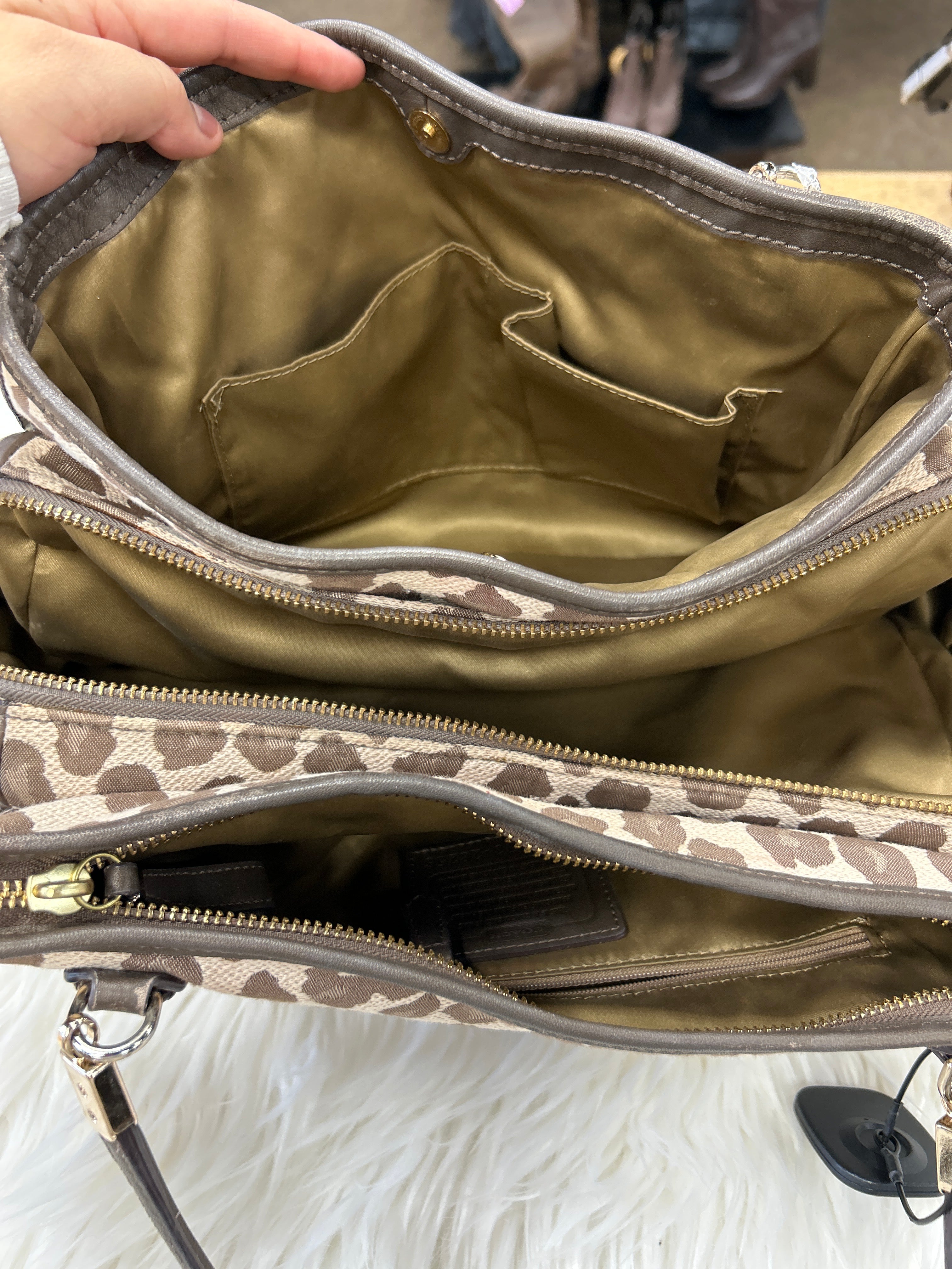 Handbag Designer By Coach In Animal Print, Size:Large