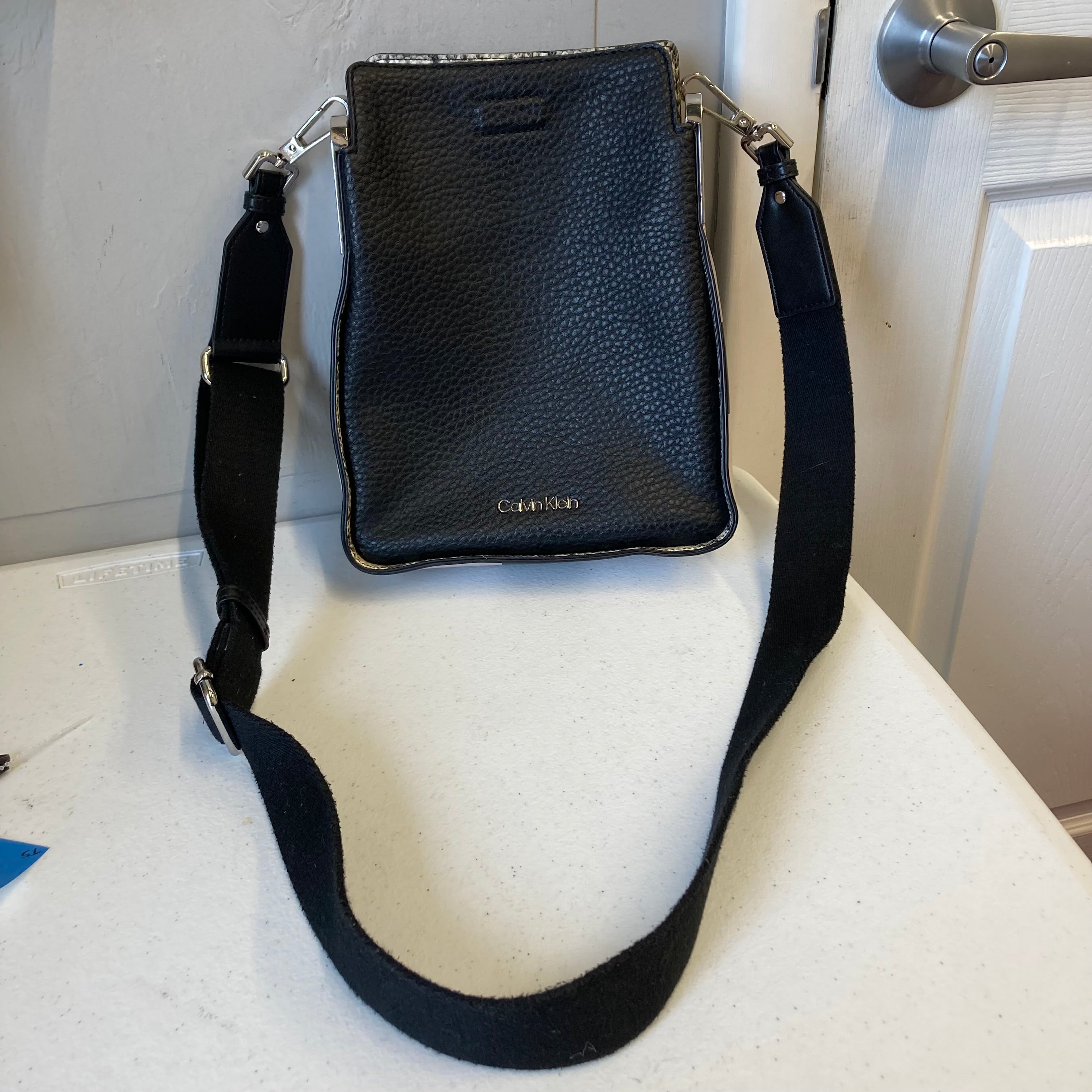 Crossbody Leather By Calvin Klein In Animal Print, Size:Small