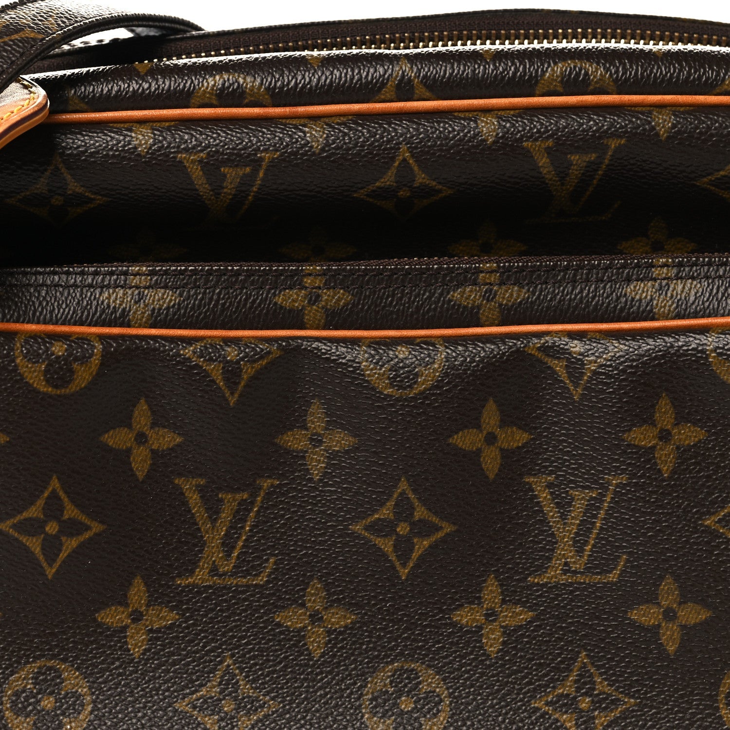 Monogram Nil 28