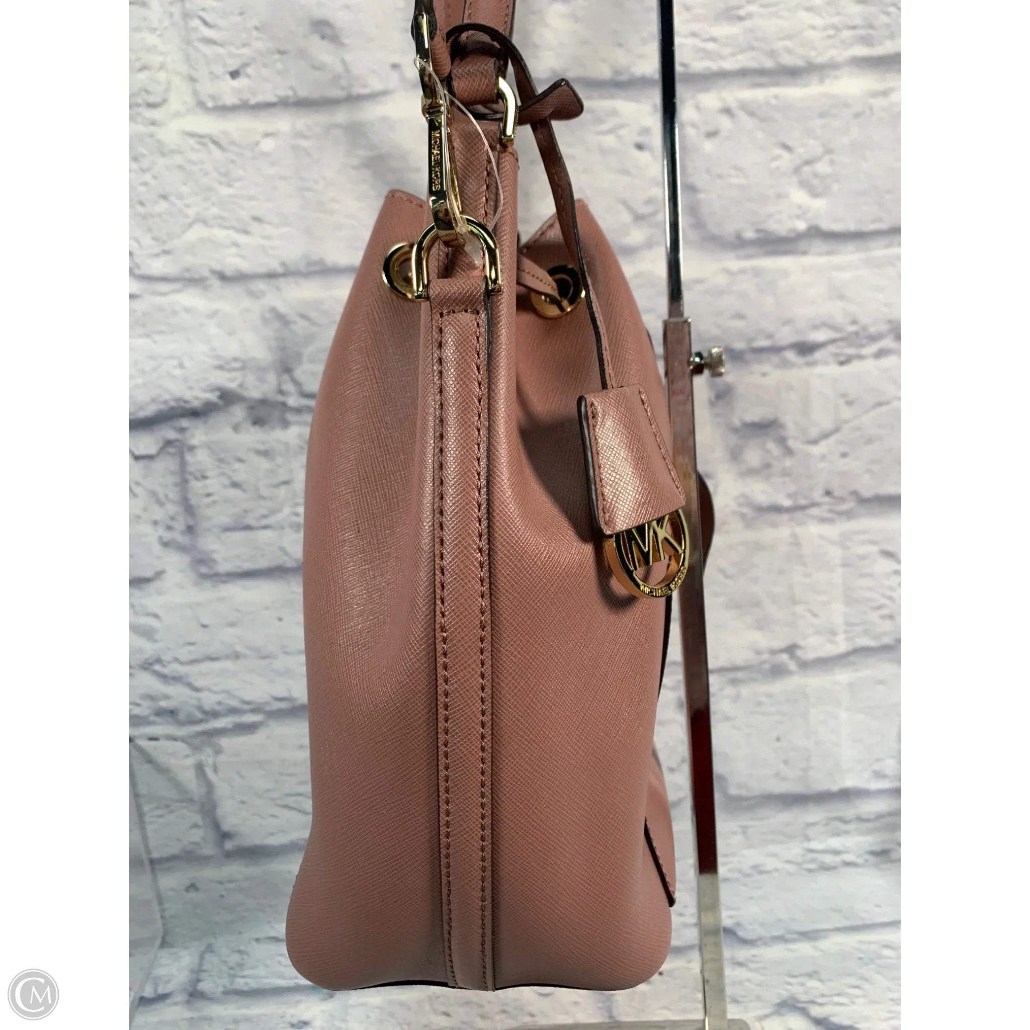 Crossbody Leather By Michael By Michael Kors, Size: Medium