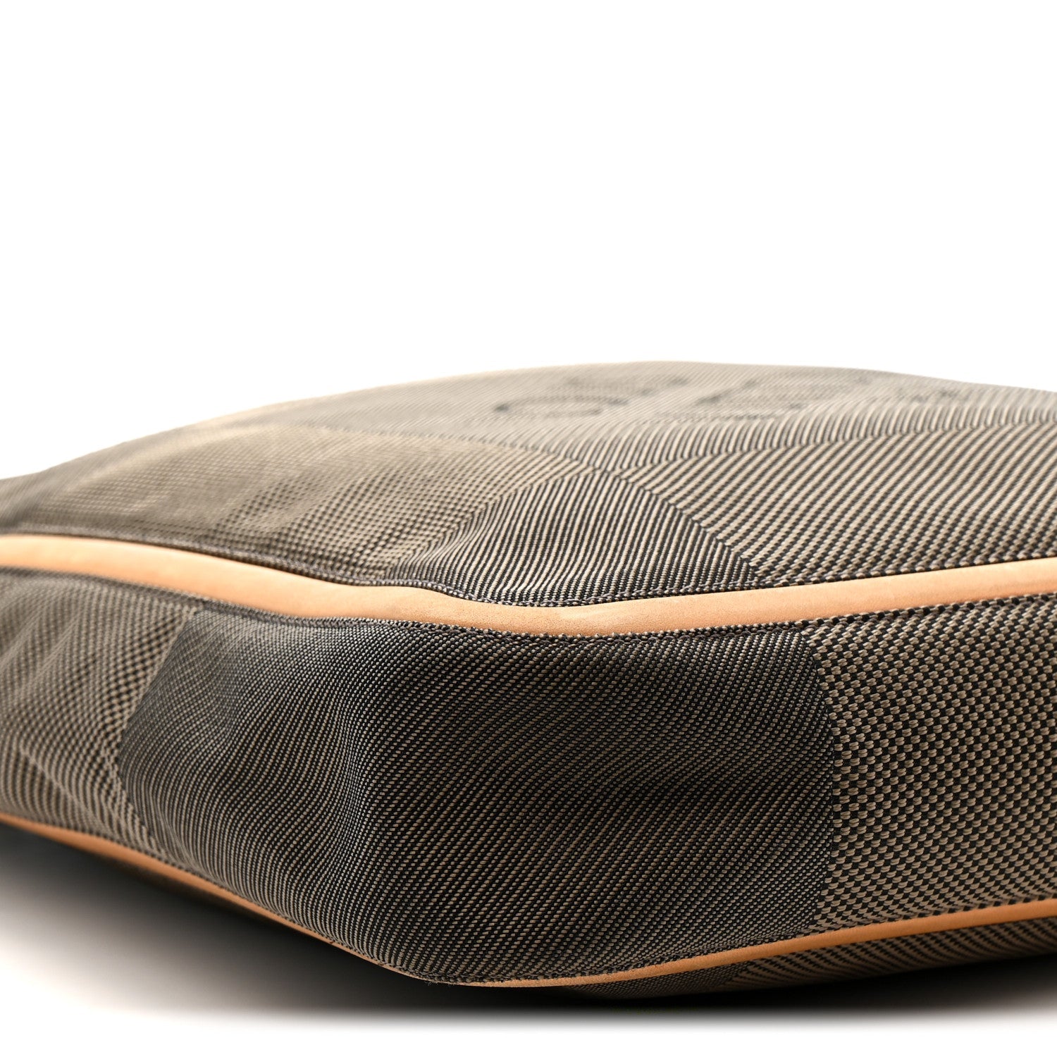 Damier Geant Compagnon Messenger Terre