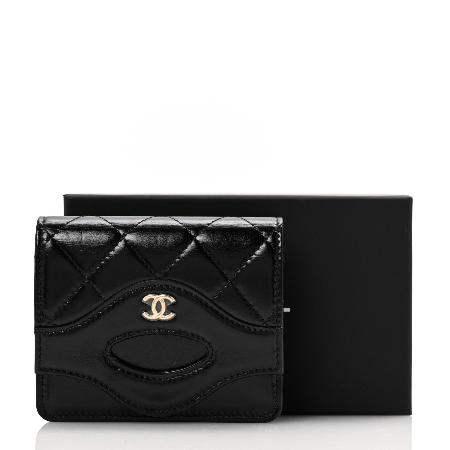 Shiny Crumpled Calfskin Quilted 31 Card Holder Wallet Black