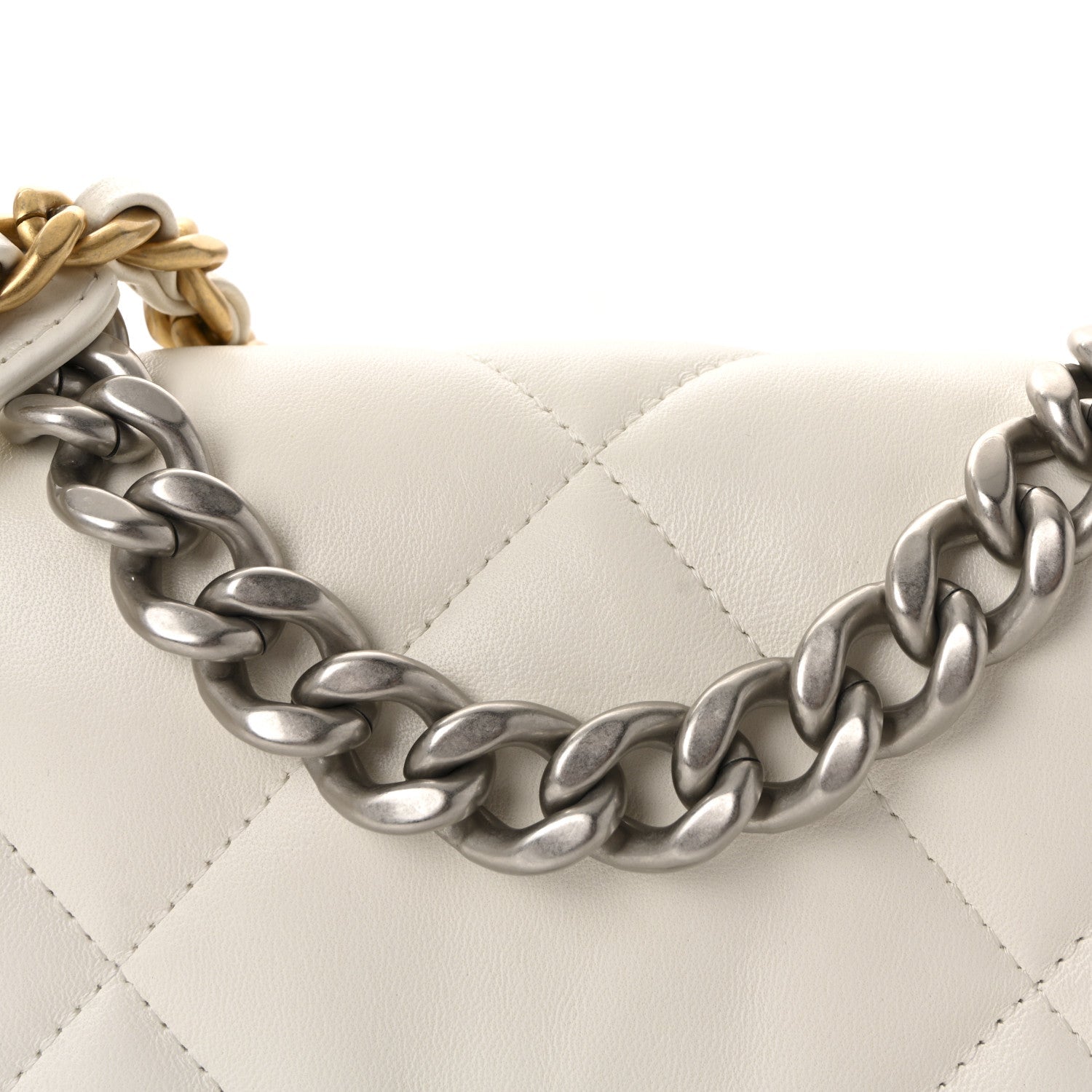 Lambskin Quilted Medium Chanel 19 Flap White