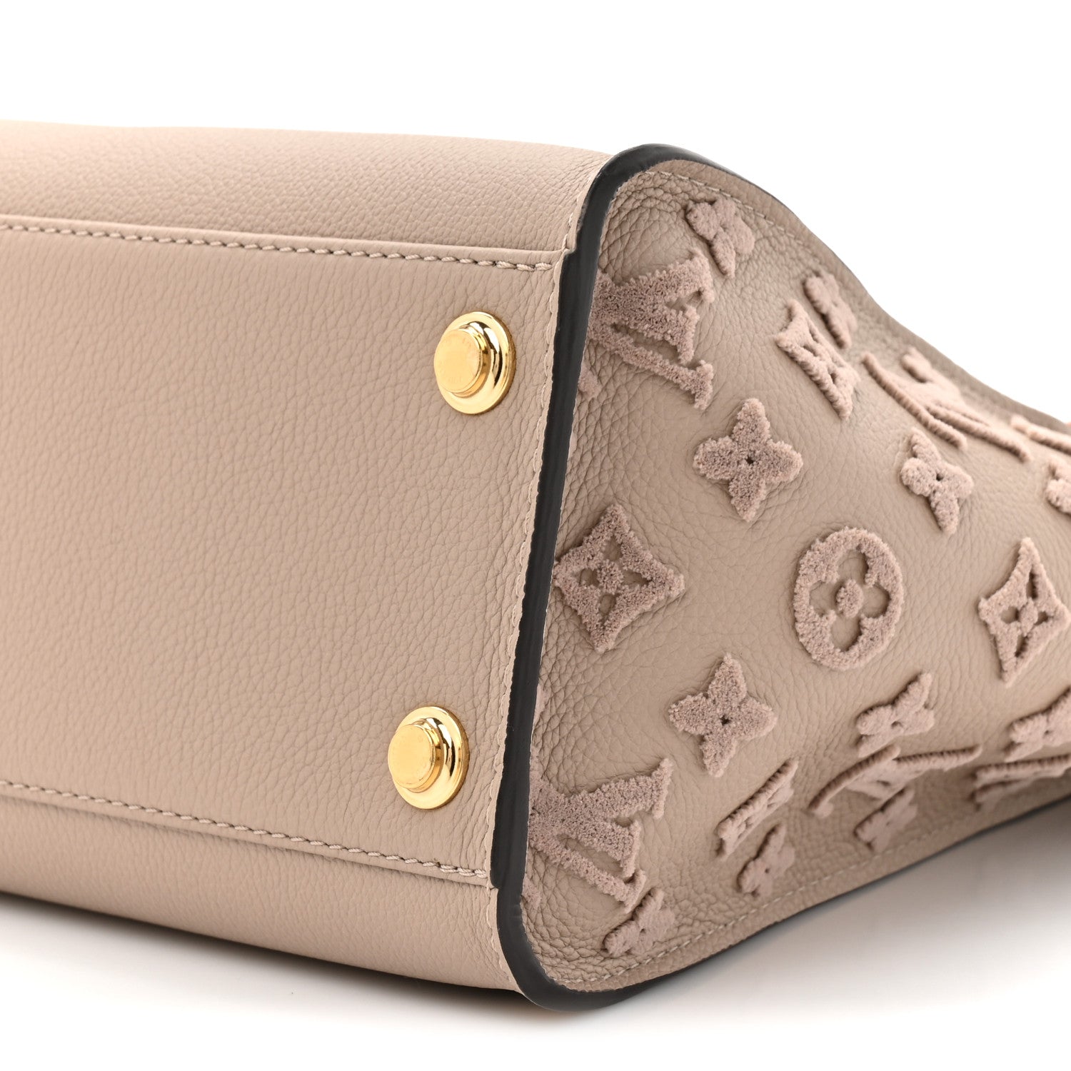 Calfskin Monogram Tufting On My Side Galet