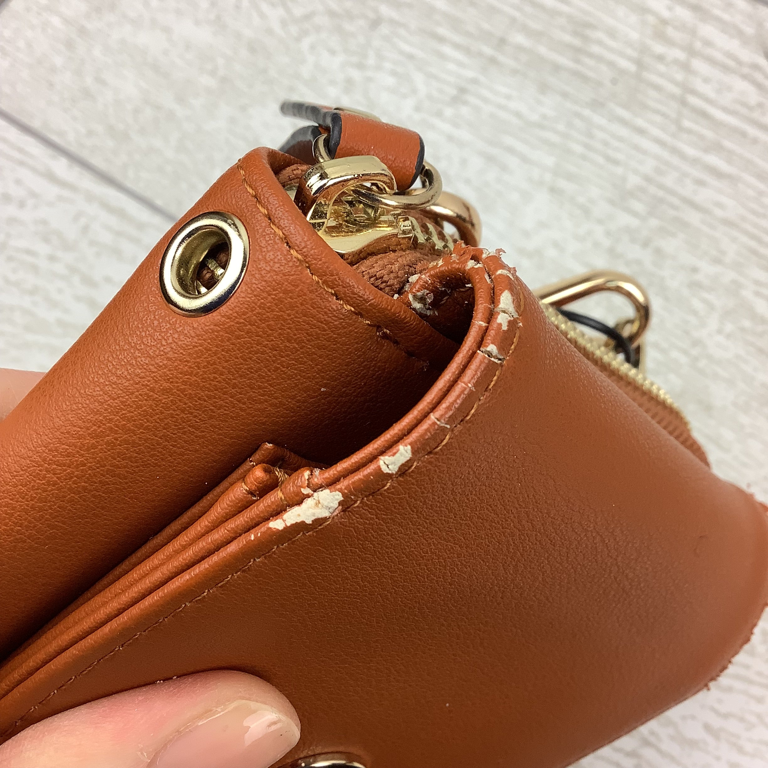 Crossbody By Clothes Mentor, Size: Small