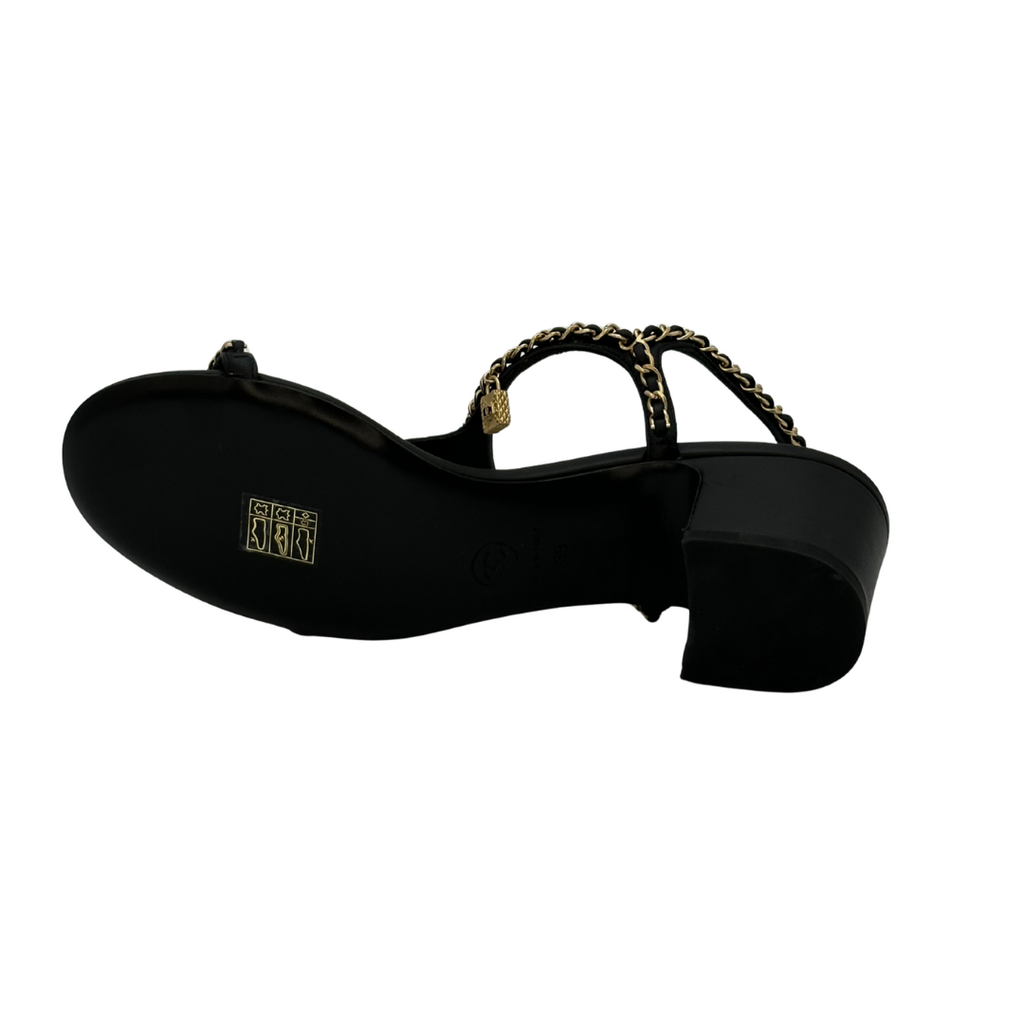 Black Block Chain Charm Heels (39) (NEW)