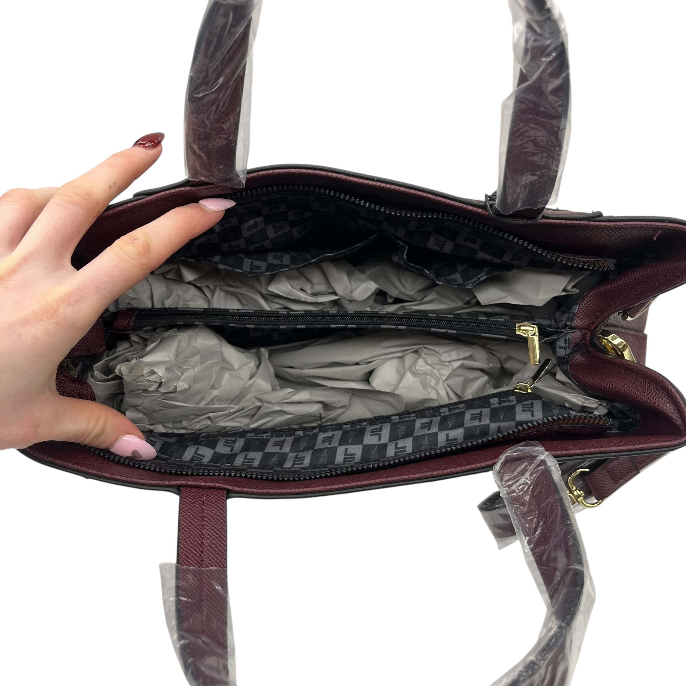 Handbag By London Fog In Red, Size:Medium