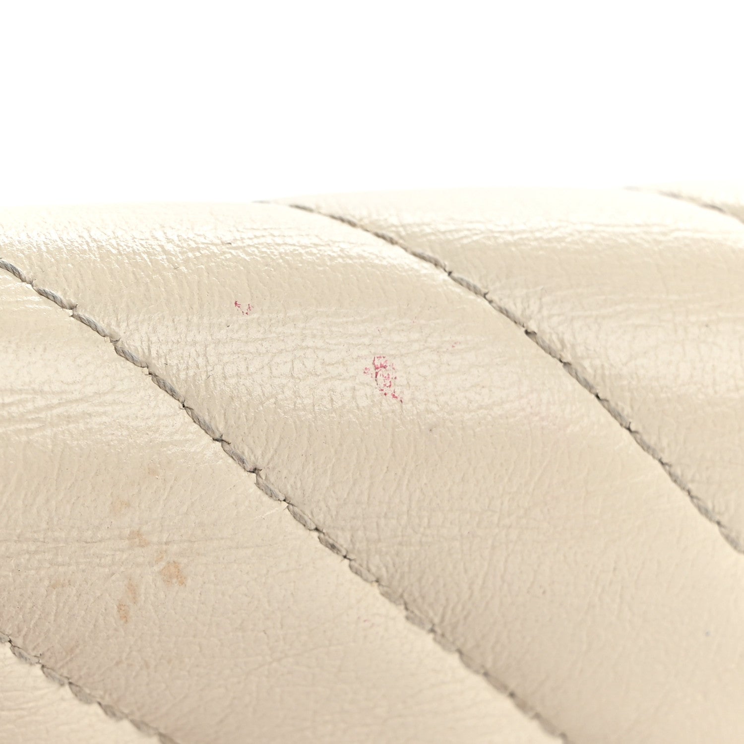 Vintage Effect Calfskin Matelasse Diagonal Torchon GG Marmont Card Case Wallet Mystic White Blue Agata