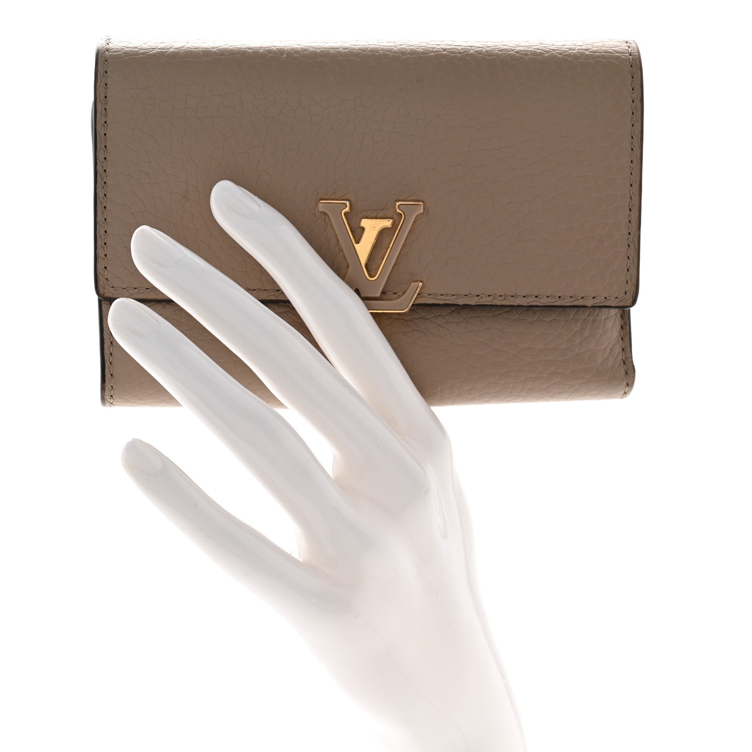 Taurillon Capucines Compact Wallet Galet