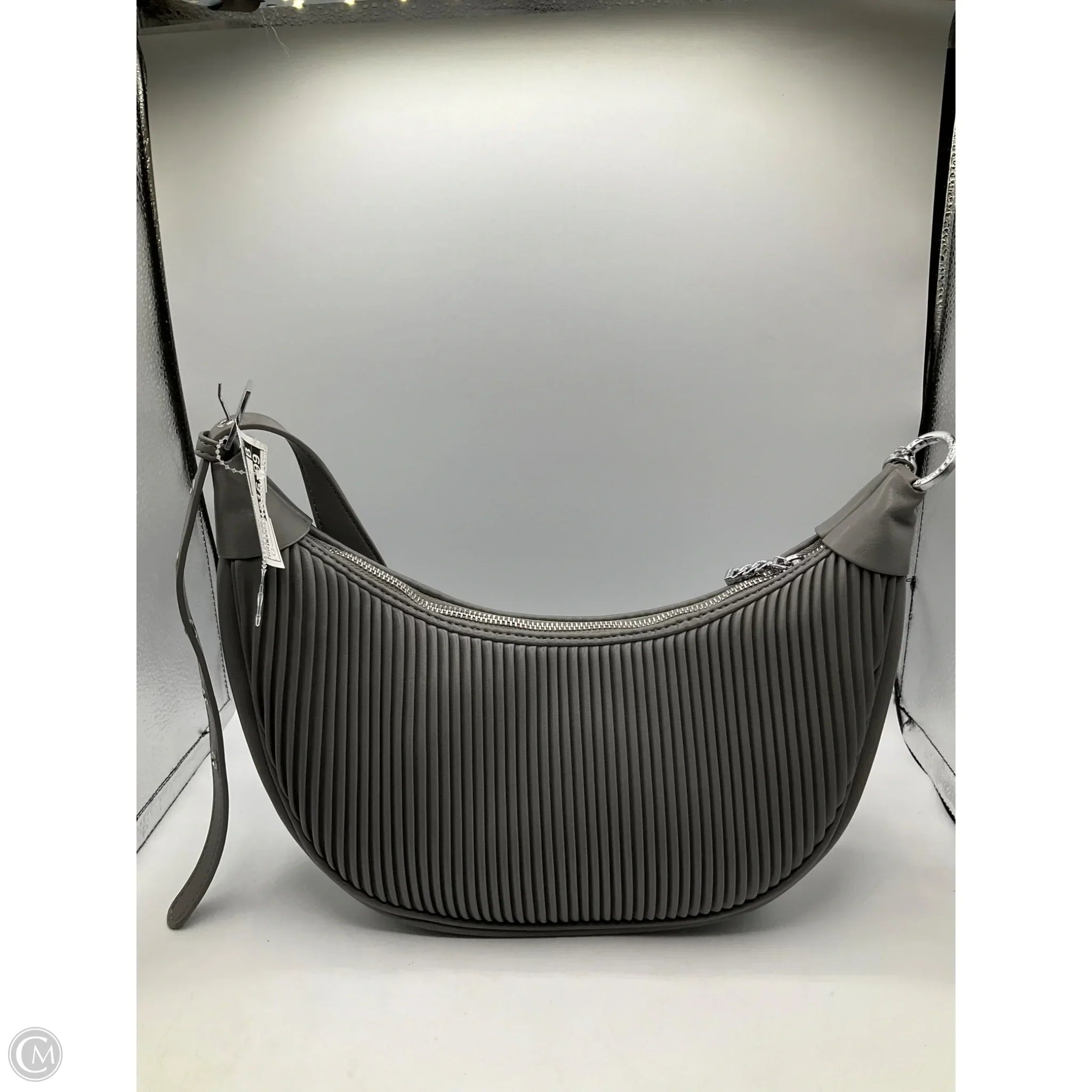 Crossbody By Cmc, Size: Medium