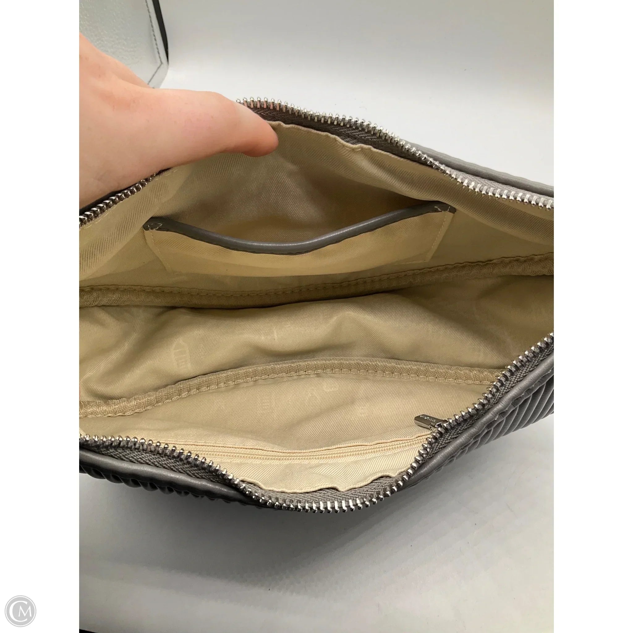 Crossbody By Cmc, Size: Medium