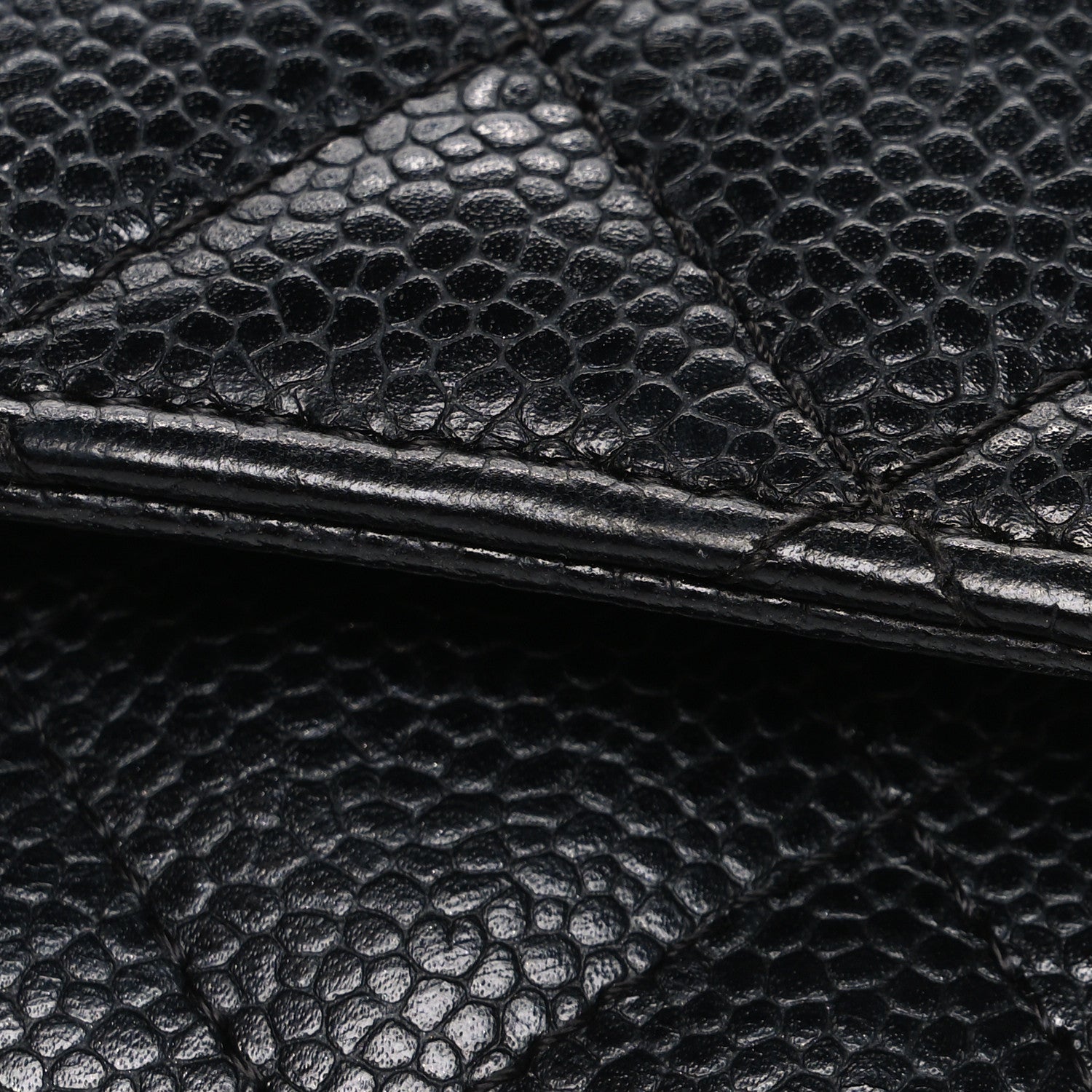 Caviar Quilted Wallet on Chain WOC Black