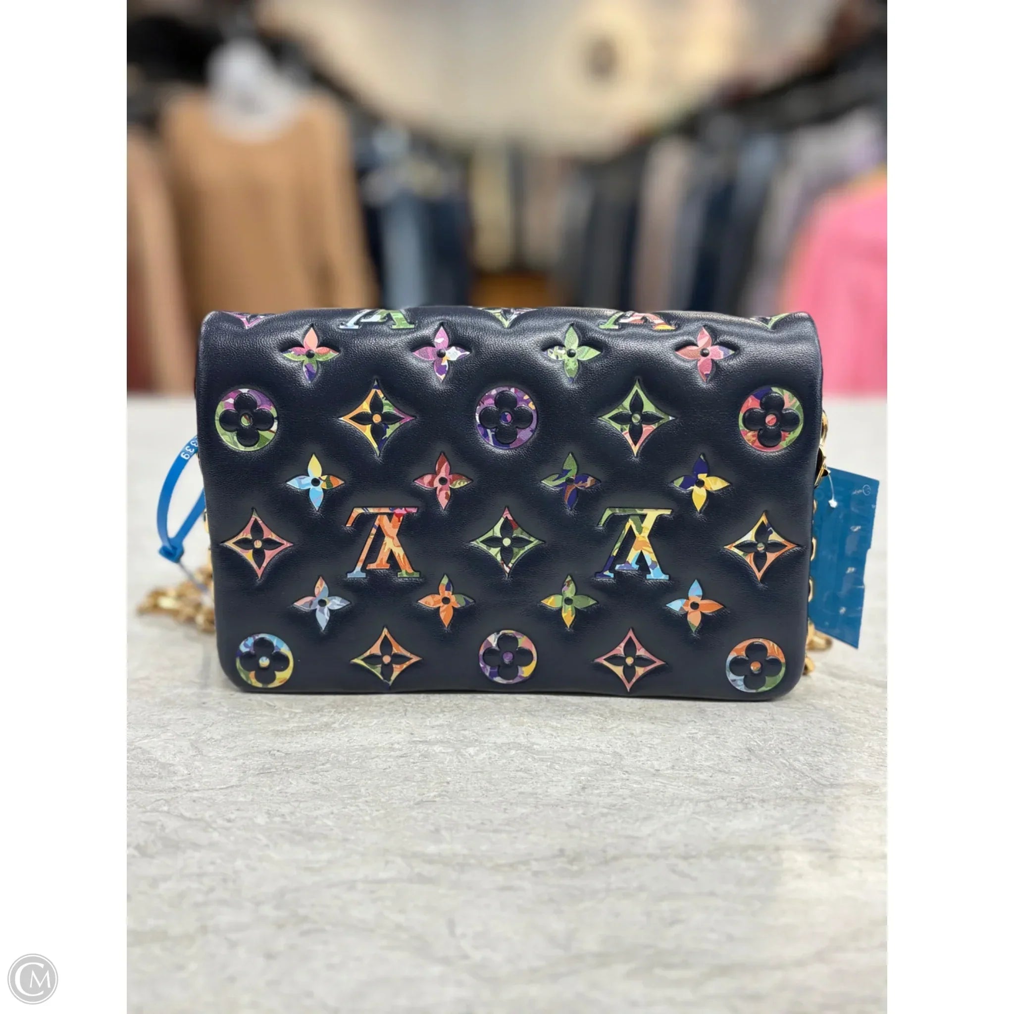 Crossbody Luxury Designer By Louis Vuitton, Size: Small