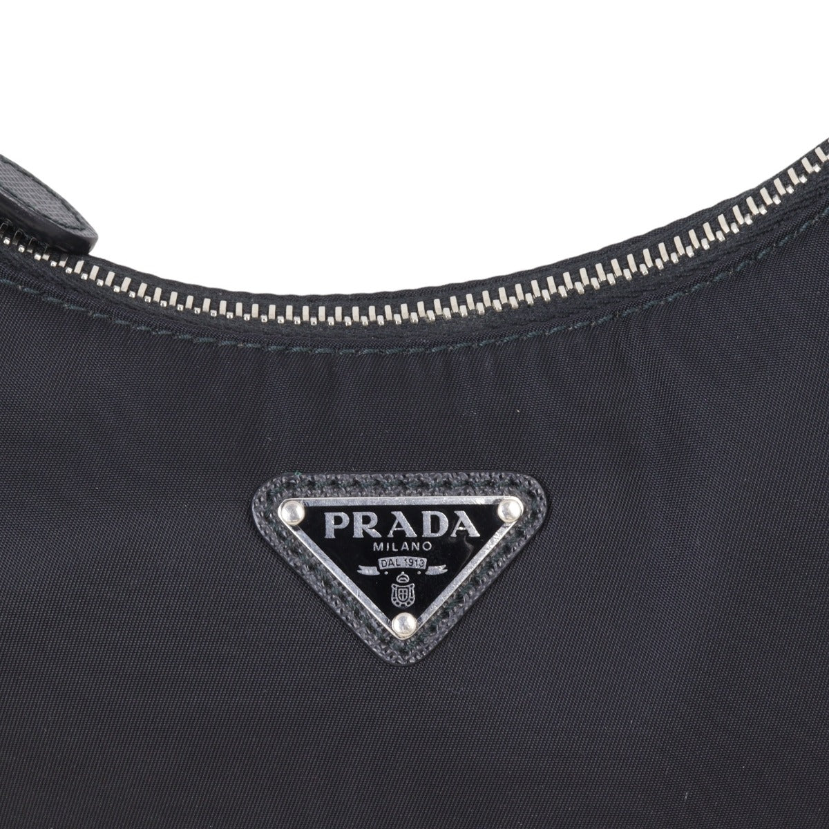 Prada Re-Edition 2005 Tessuto Shoulder Bag