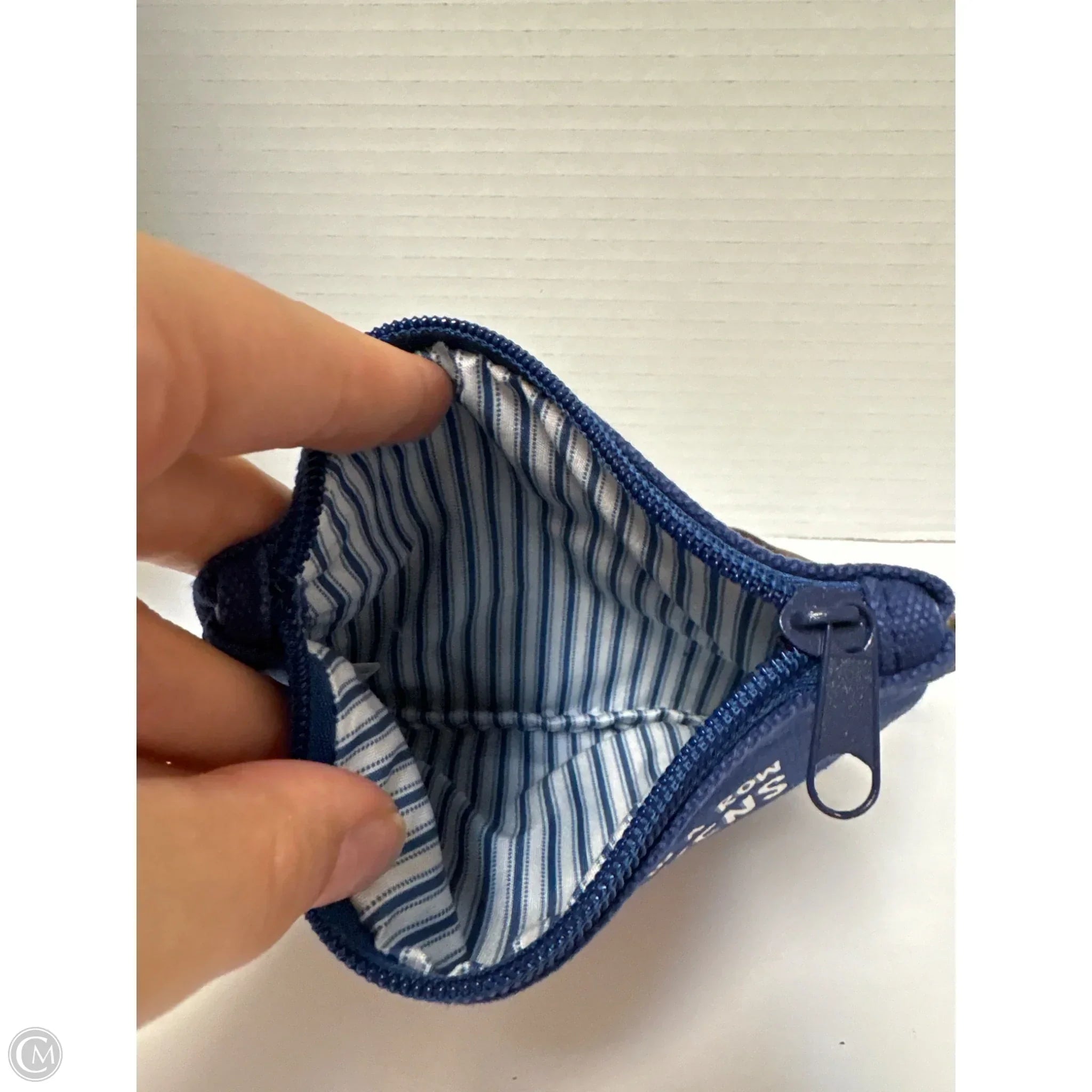 Wristlet By Clothes Mentor, Size: Medium