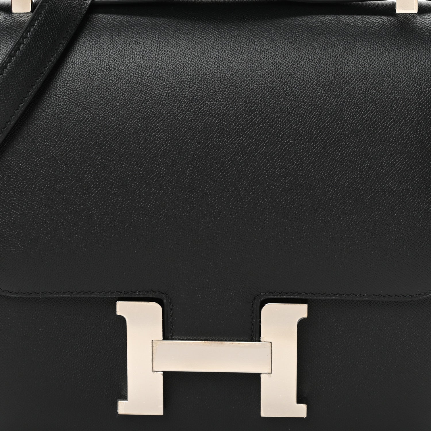 Madame Calfskin Constance 24 Black