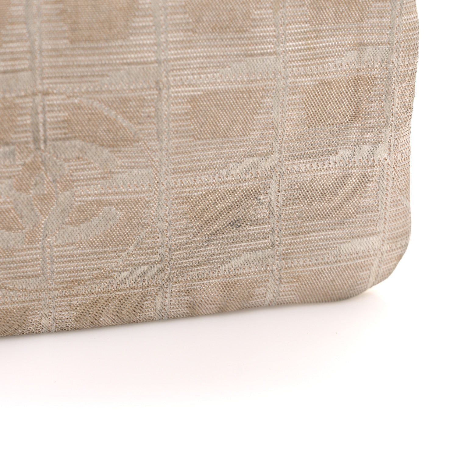 Nylon Travel Ligne Zip Wristlet Beige