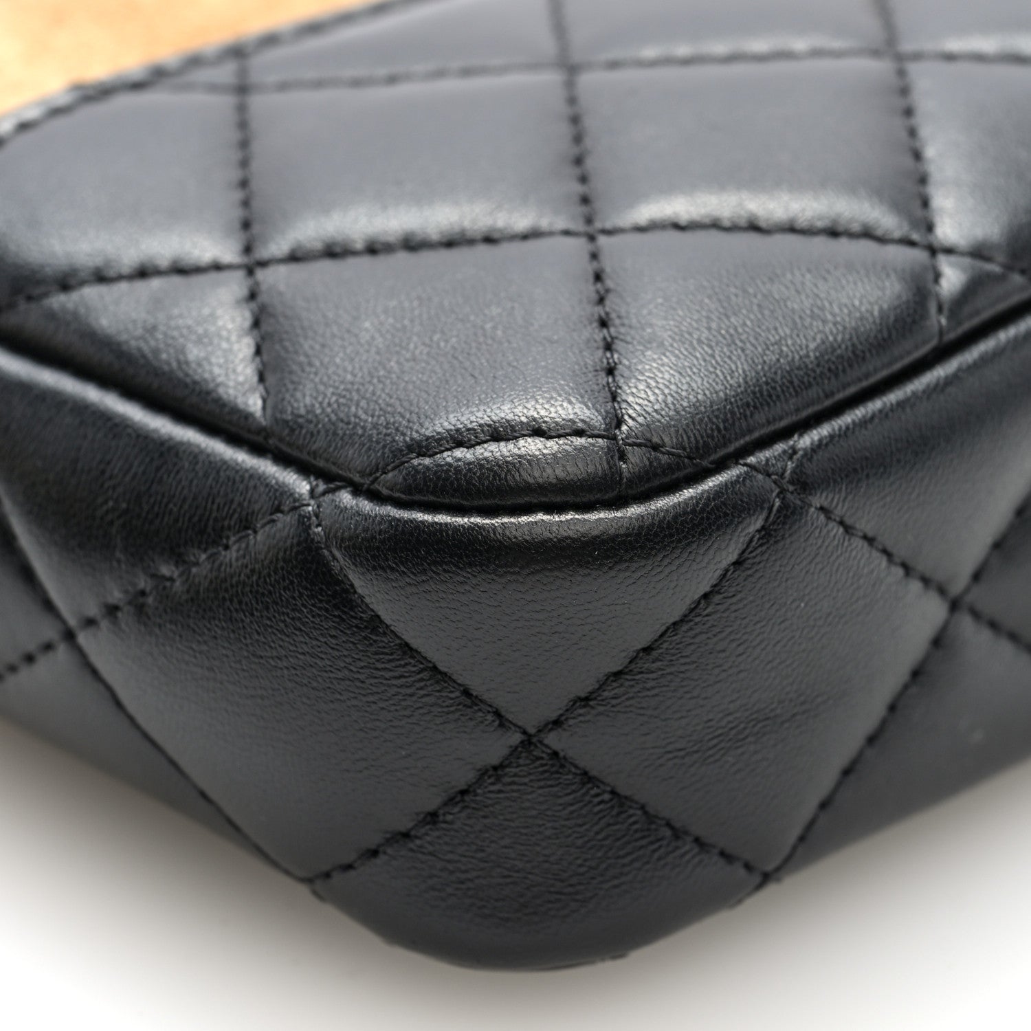 Suede Shiny Lambskin Quilted Phone Holder With Chain Black Beige