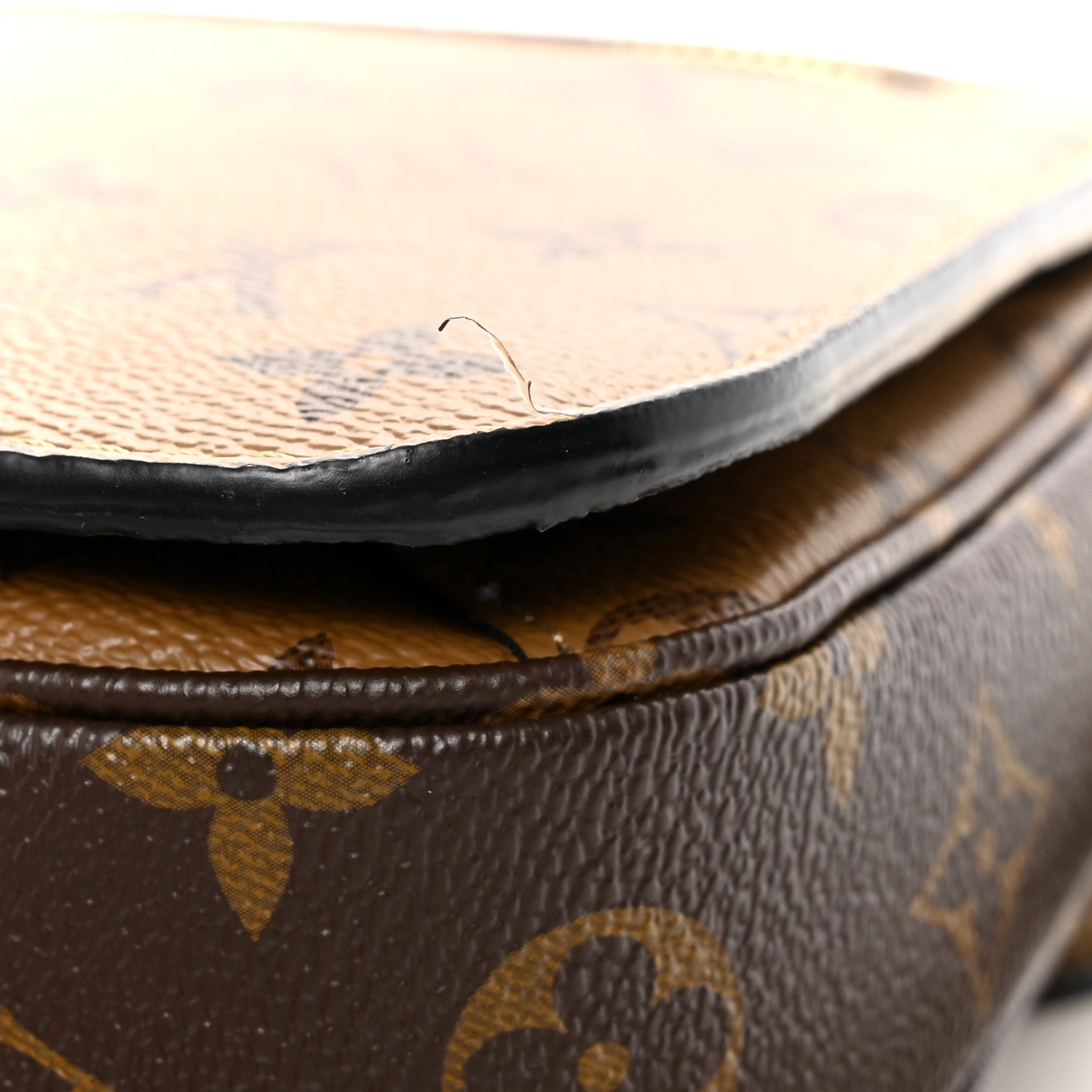 Reverse Monogram Pochette Metis