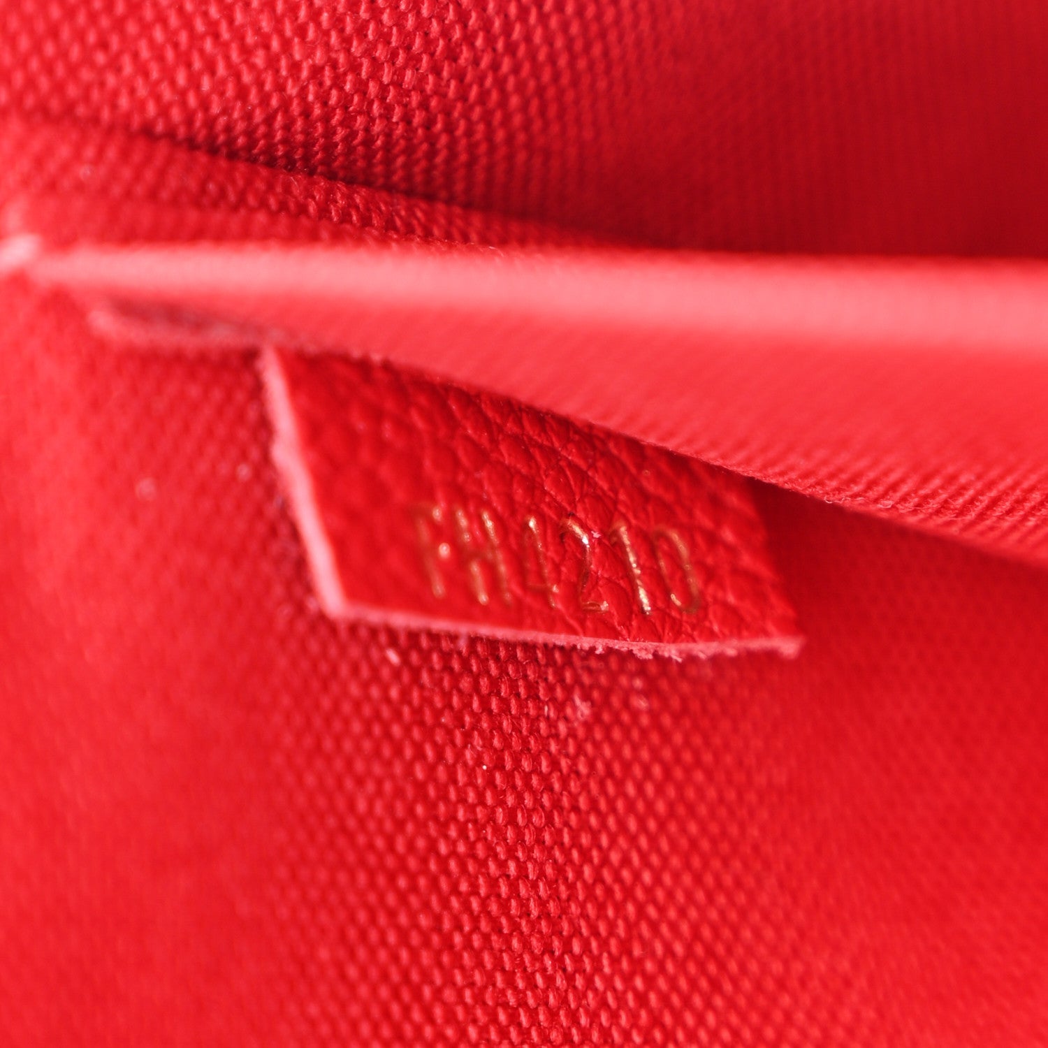 Empreinte Pochette Felicie Chain Wallet Scarlet
