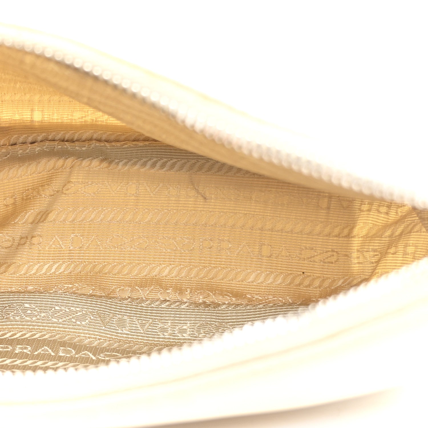 Nylon Re-Edition 2005 Shoulder Bag Cammeo