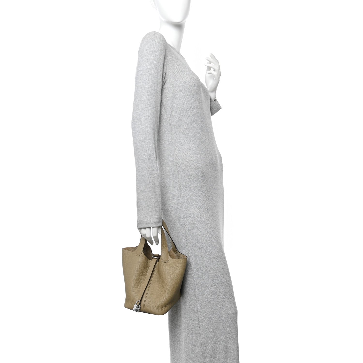 Taurillon Clemence Picotin Lock 18 PM Beige Marfa