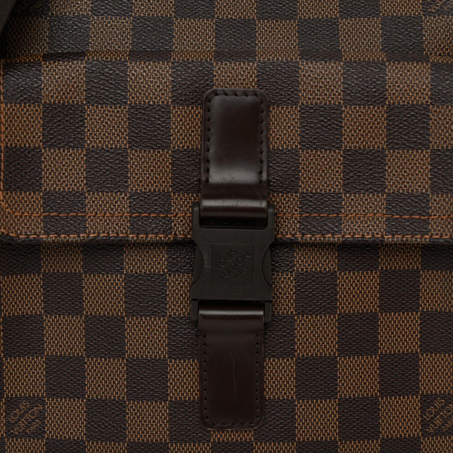 Damier Ebene Pochette Melville