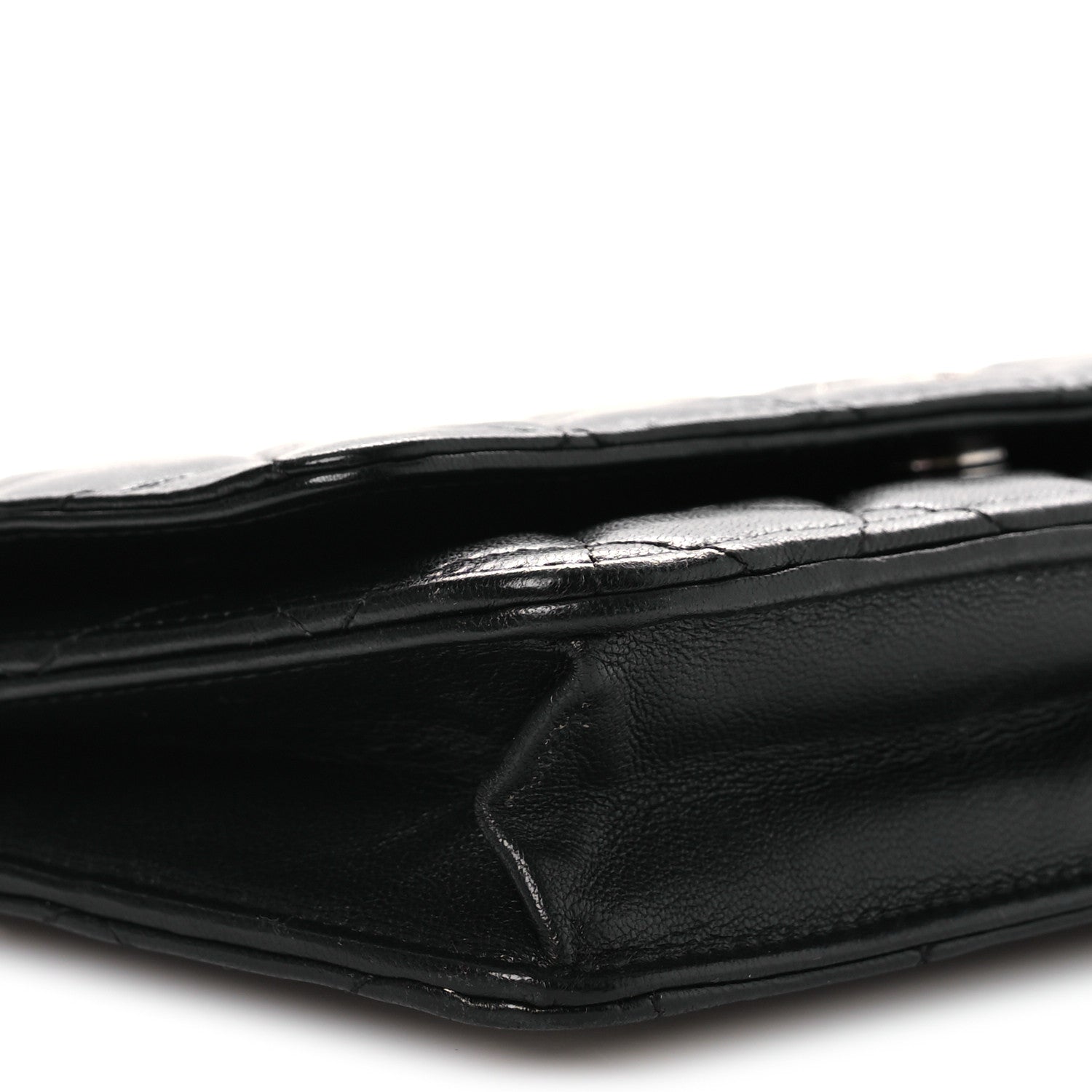 Lambskin Quilted Wallet On Chain WOC Black