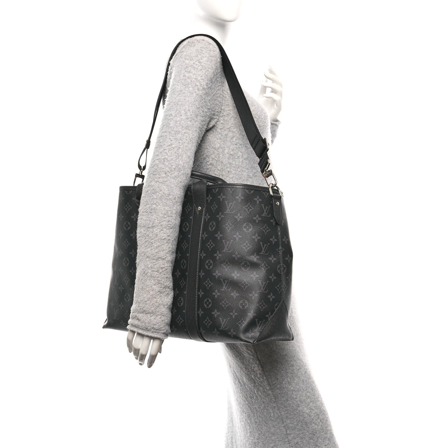 Monogram Eclipse Taigaramma Weekend Tote NM