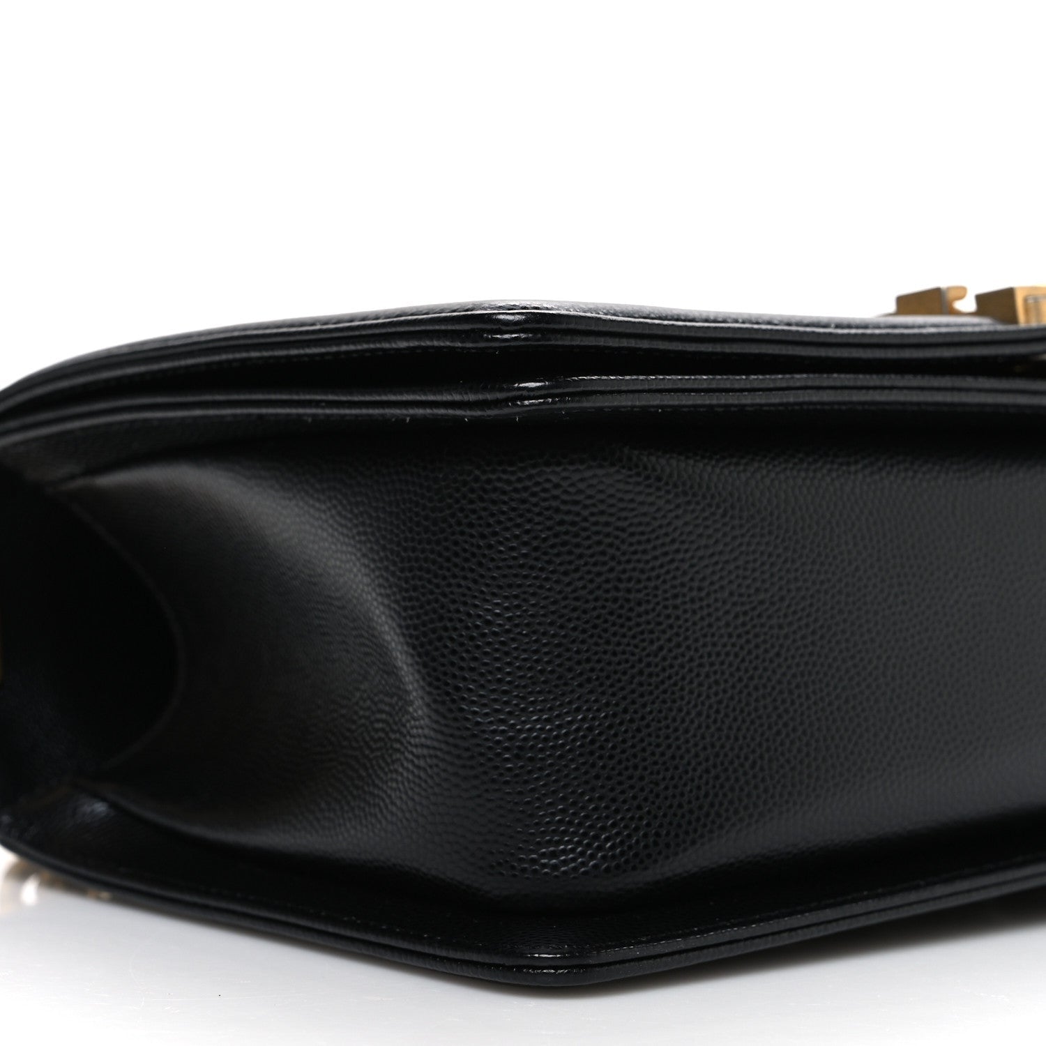 Caviar Quilted Medium Boy Flap Black