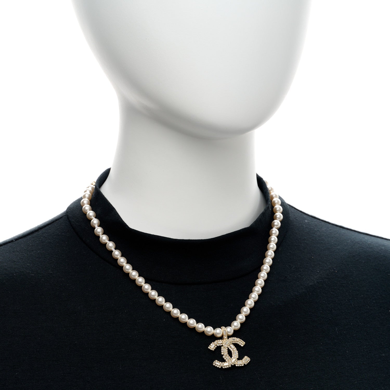 Pearl Crystal Baguette CC Short Necklace Gold