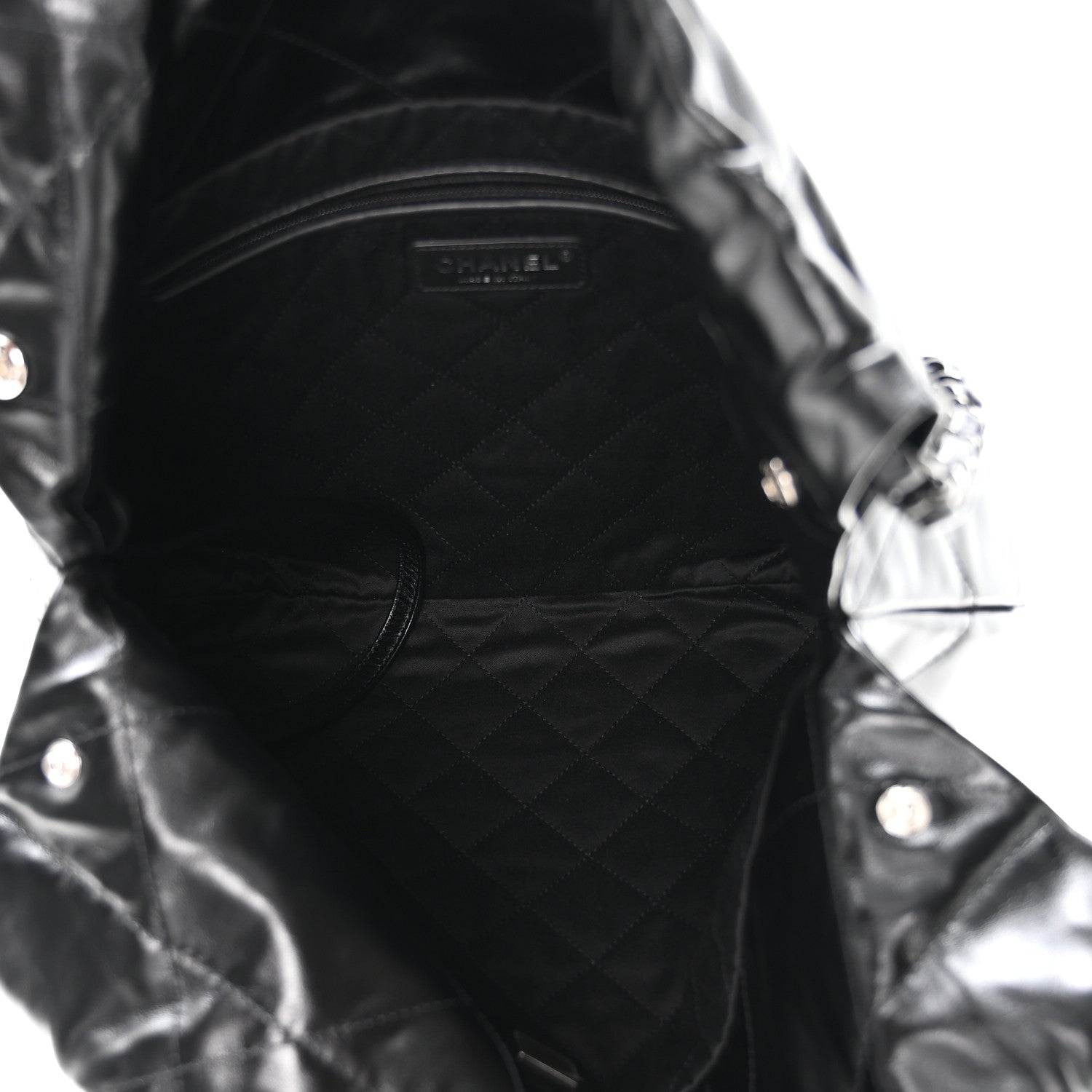 Shiny Calfskin Quilted Small Chanel 22 So Black