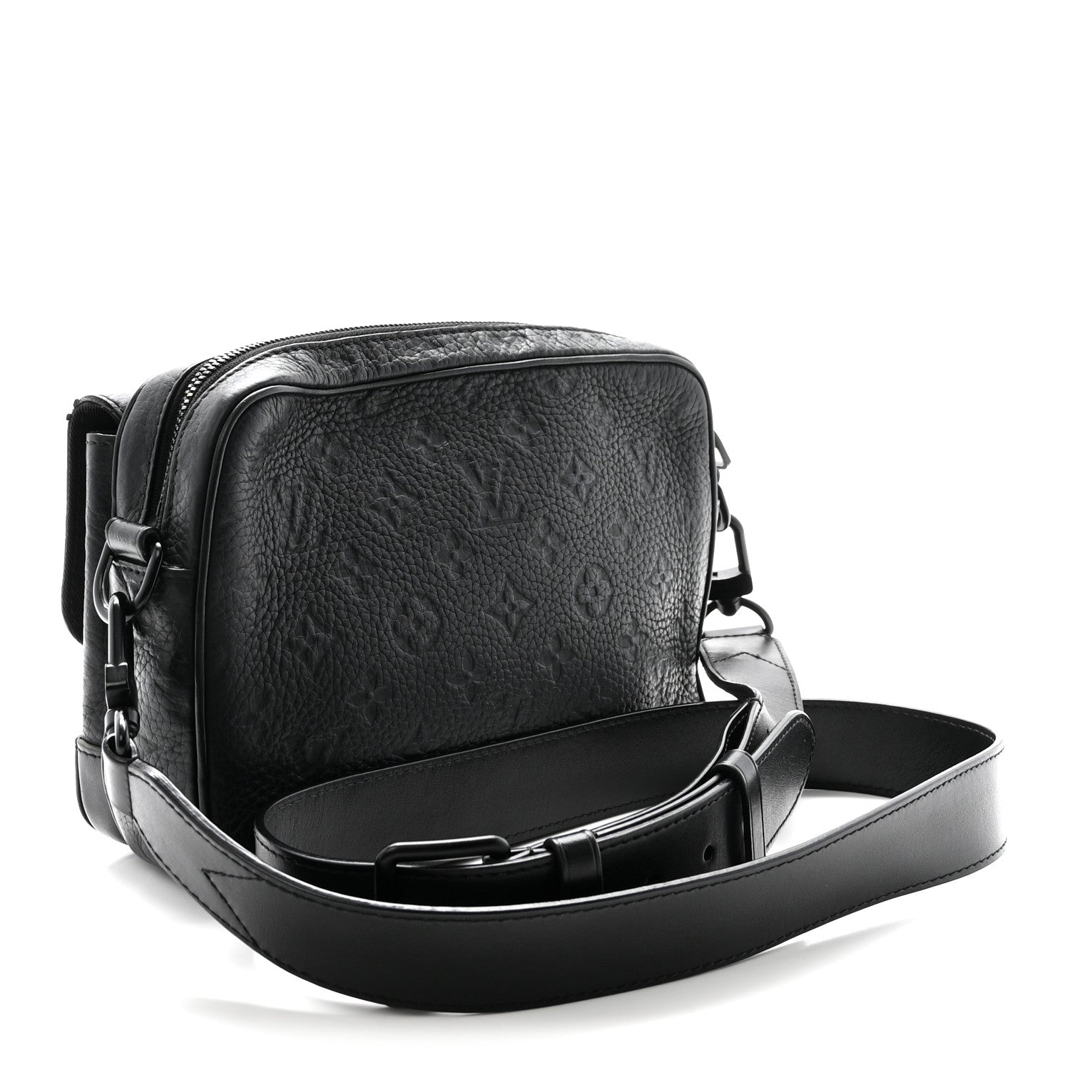 Taurillon Monogram Steamer Messenger Black