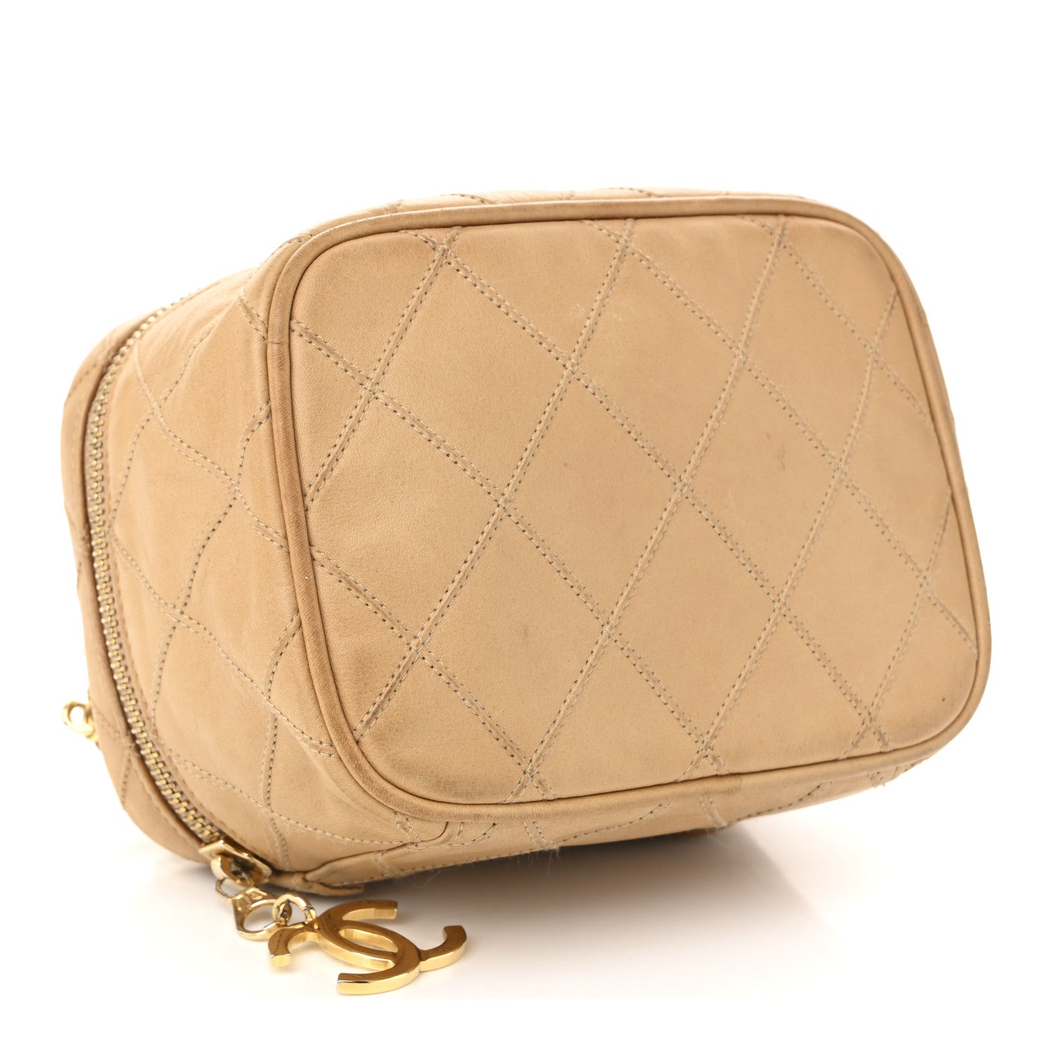 Lambskin Diamond Stitched Vanity Case With Chain Beige