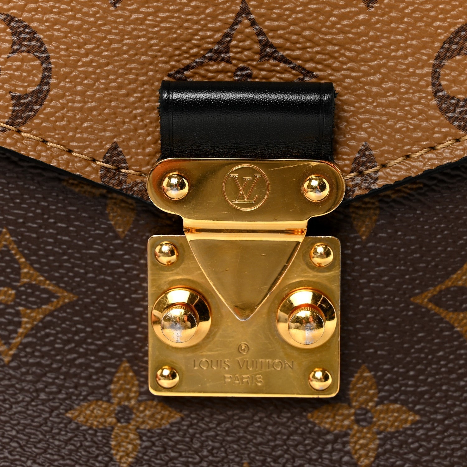 Reverse Monogram Pochette Metis