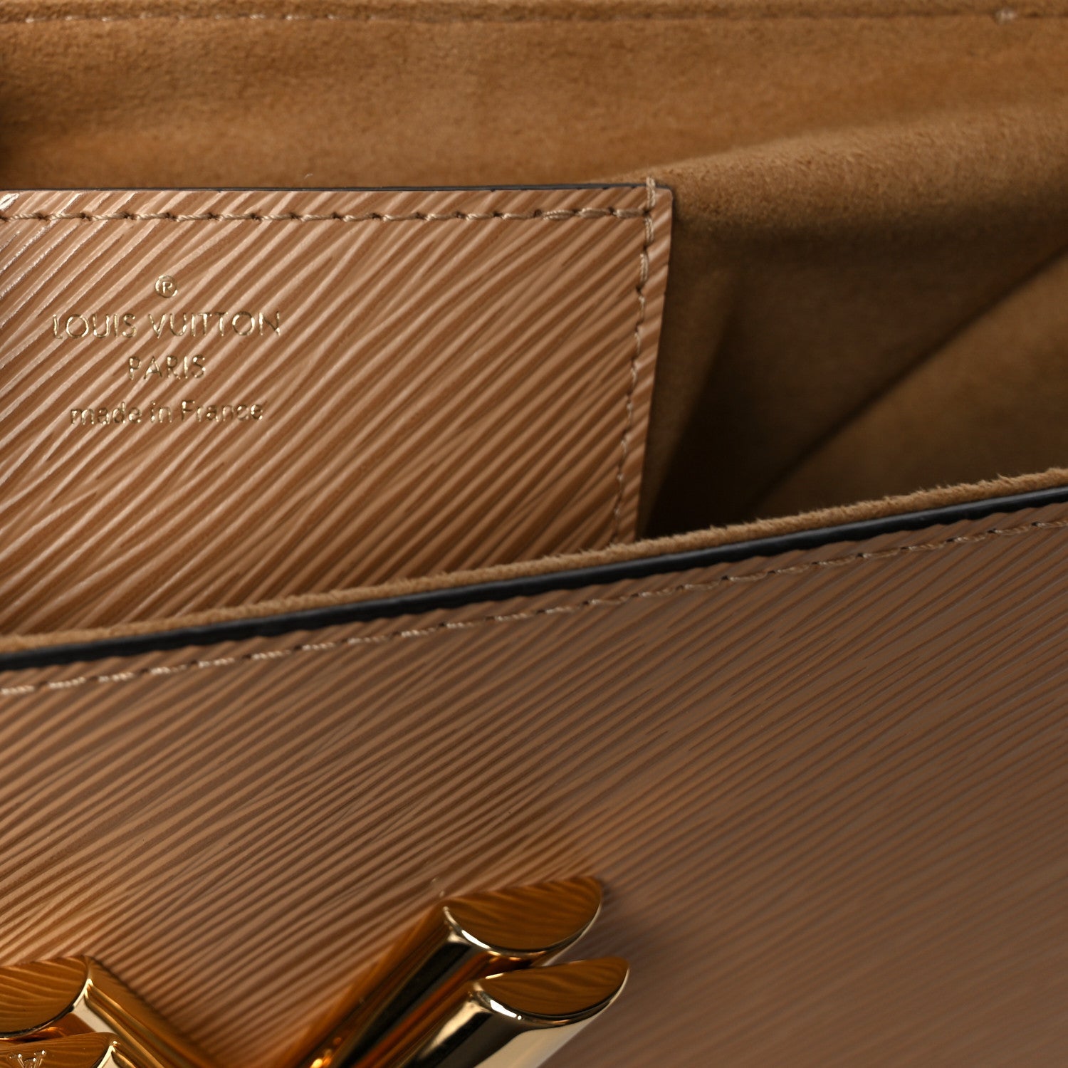 Epi Twist Shoulder Bag MM Camel