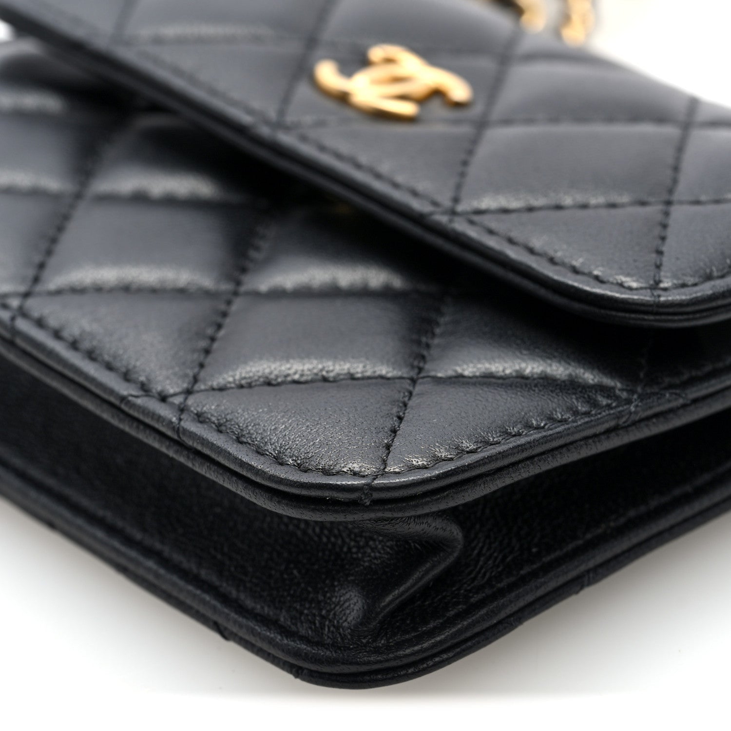 Lambskin Quilted Pearl Crush Flap With Chain Black