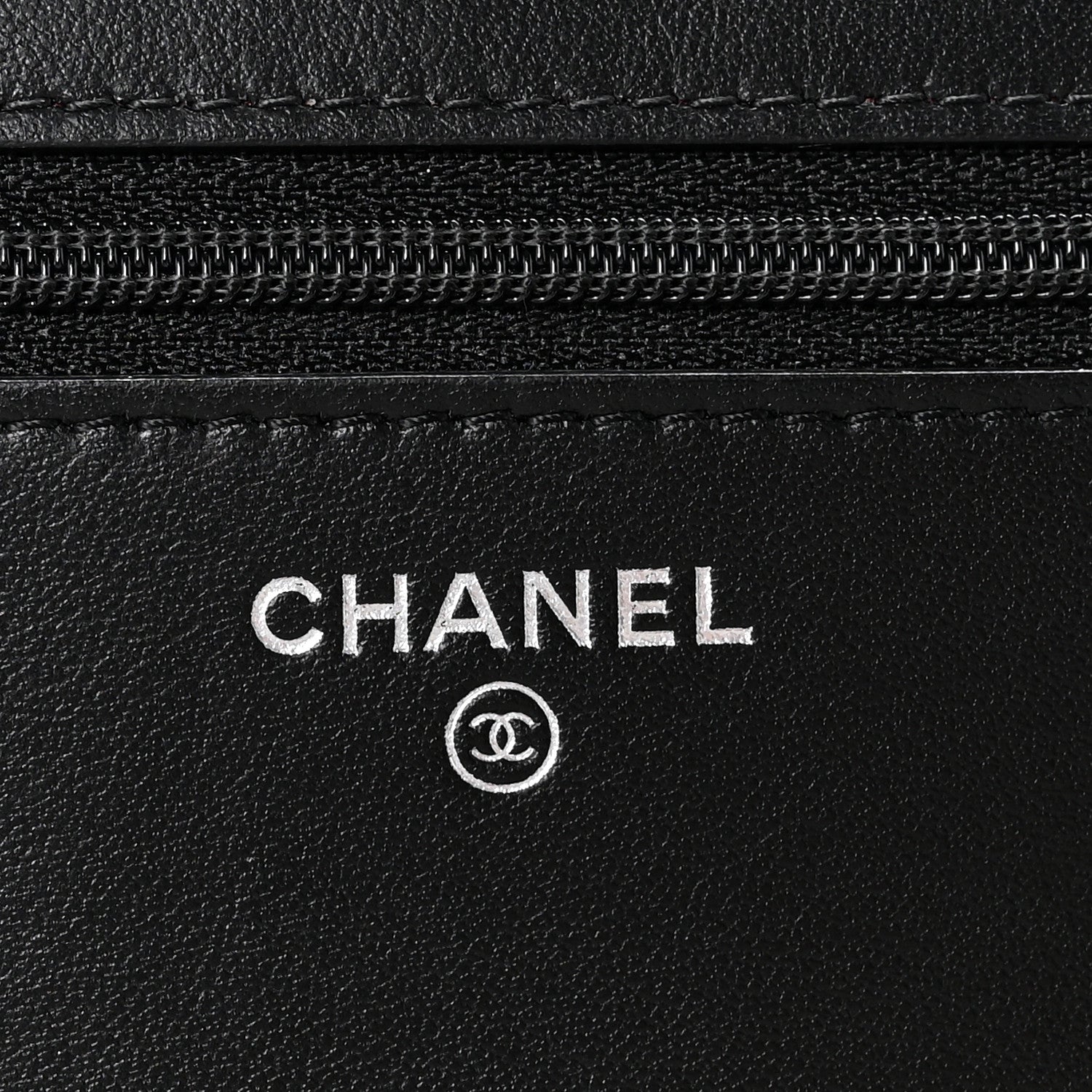 Aged Calfskin Quilted Gabrielle Wallet On Chain WOC White Black